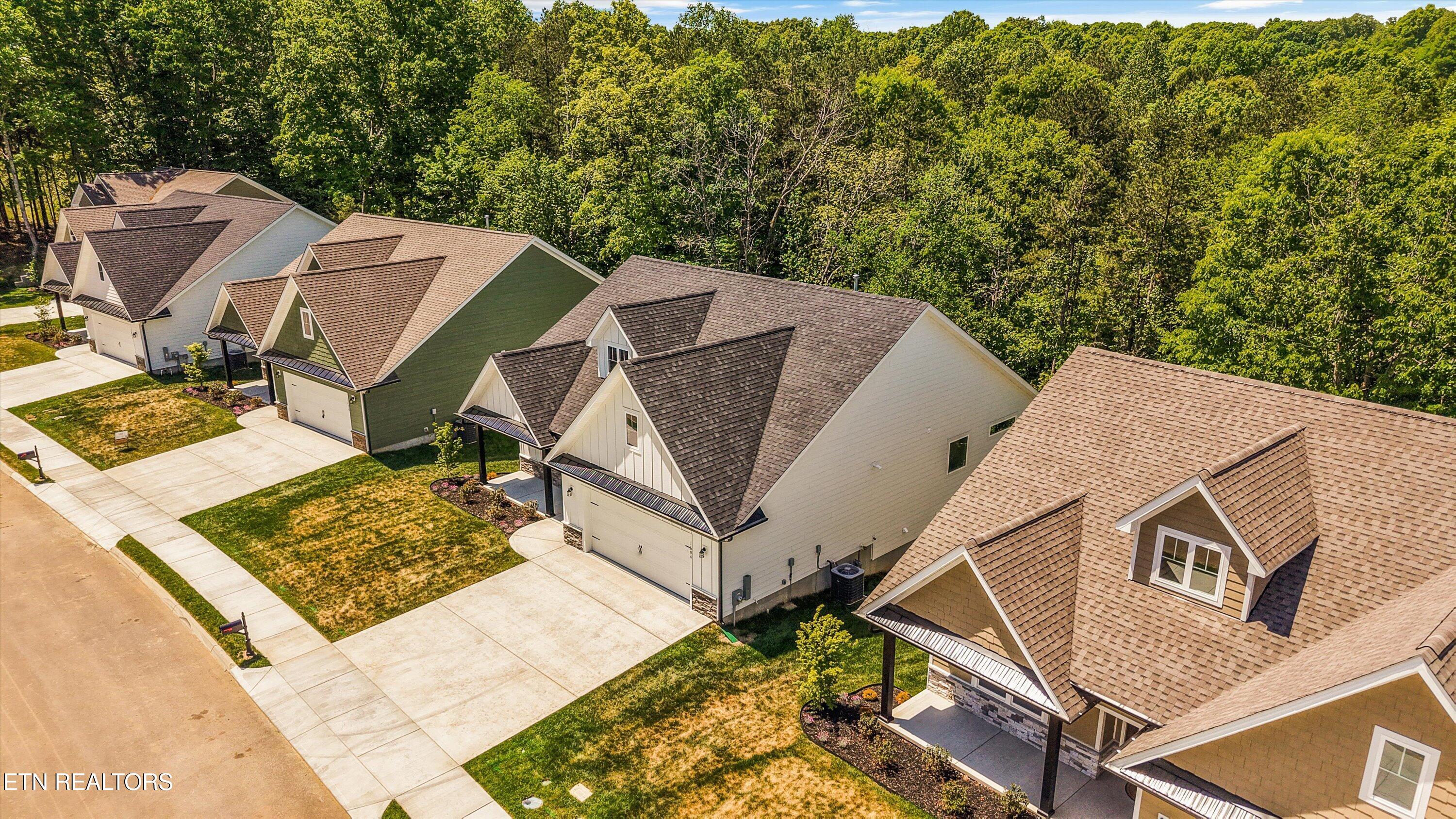 1694 Green Meadows Lane Lenoir City TN 37771