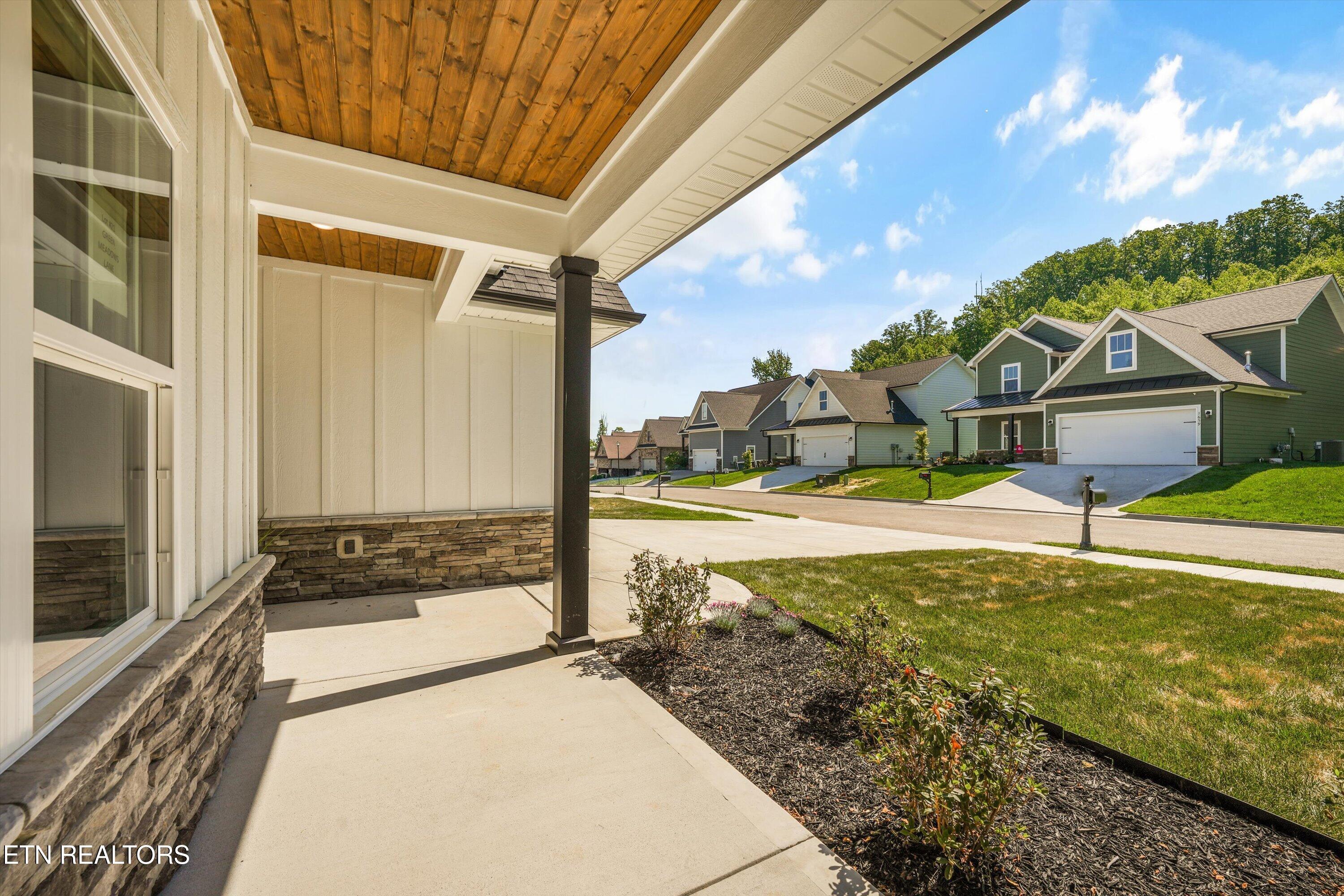 1694 Green Meadows Lane Lenoir City TN 37771