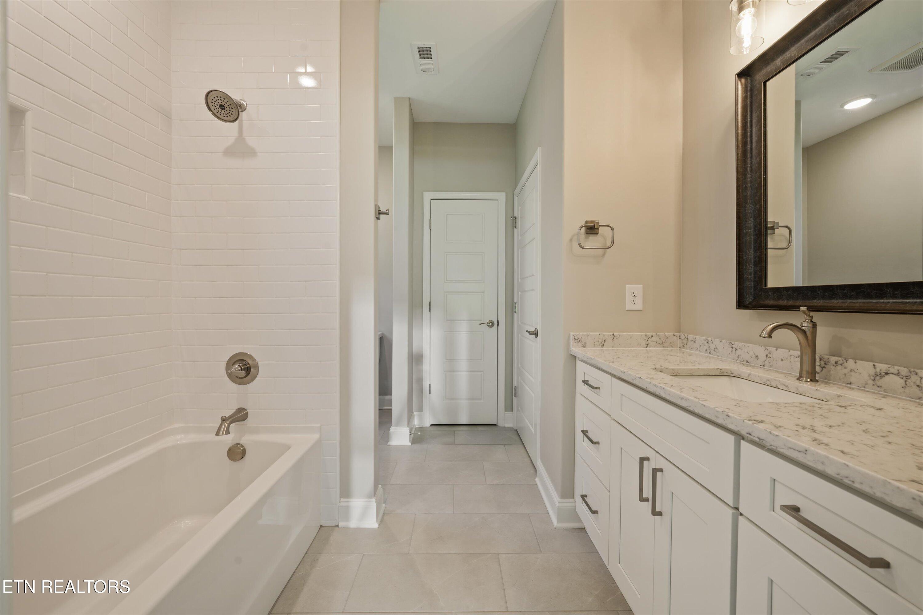 1694 Green Meadows Lane Lenoir City TN 37771