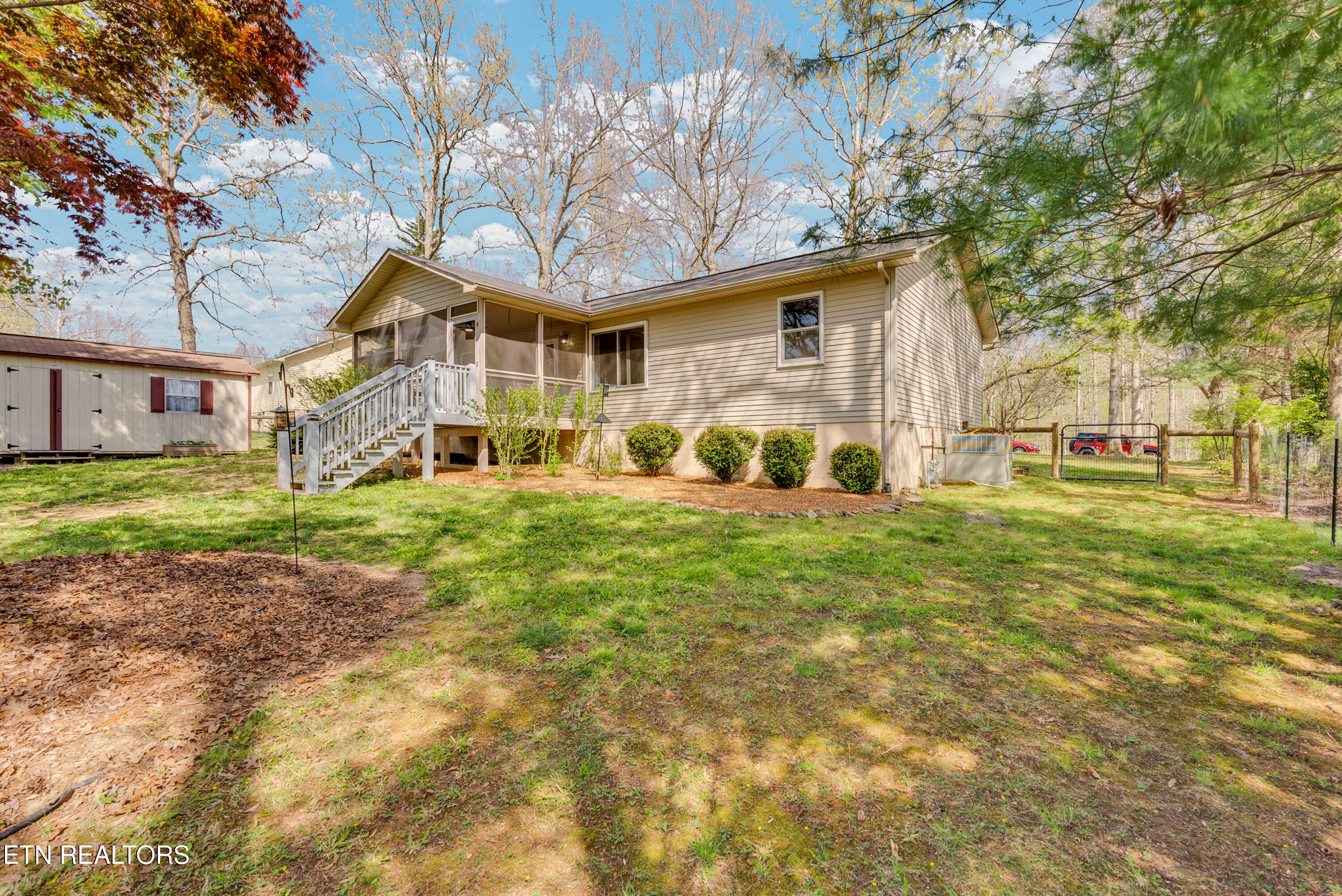 1954 Spruce Loop Crossville TN 38555