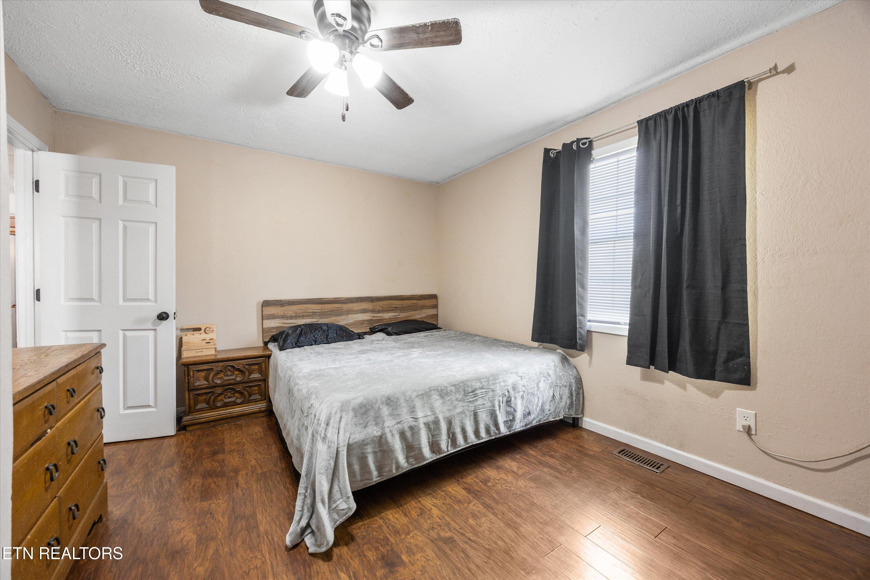 640 Camp Ridge Road Lafollette TN 37766