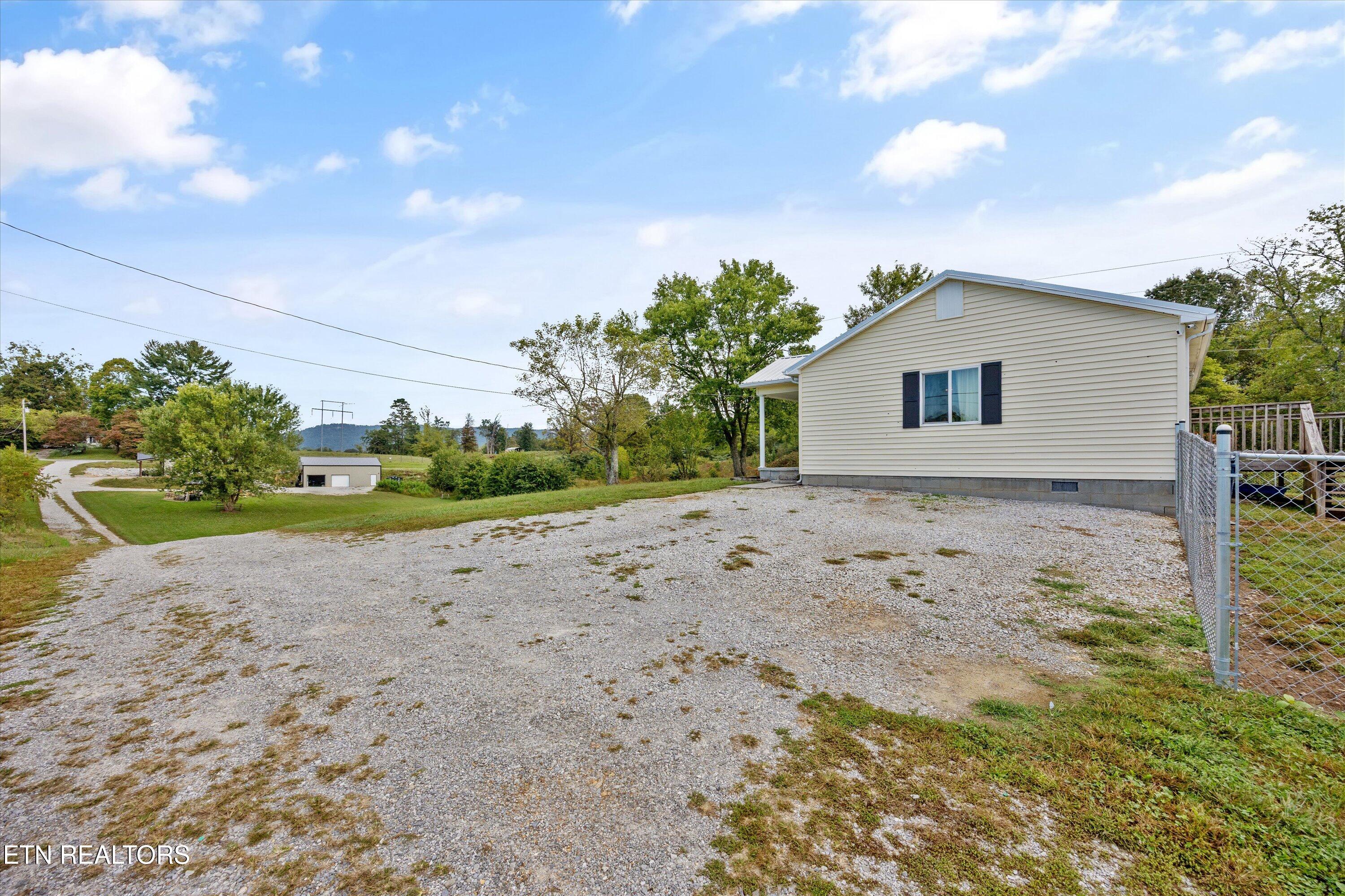 640 Camp Ridge Road Lafollette TN 37766