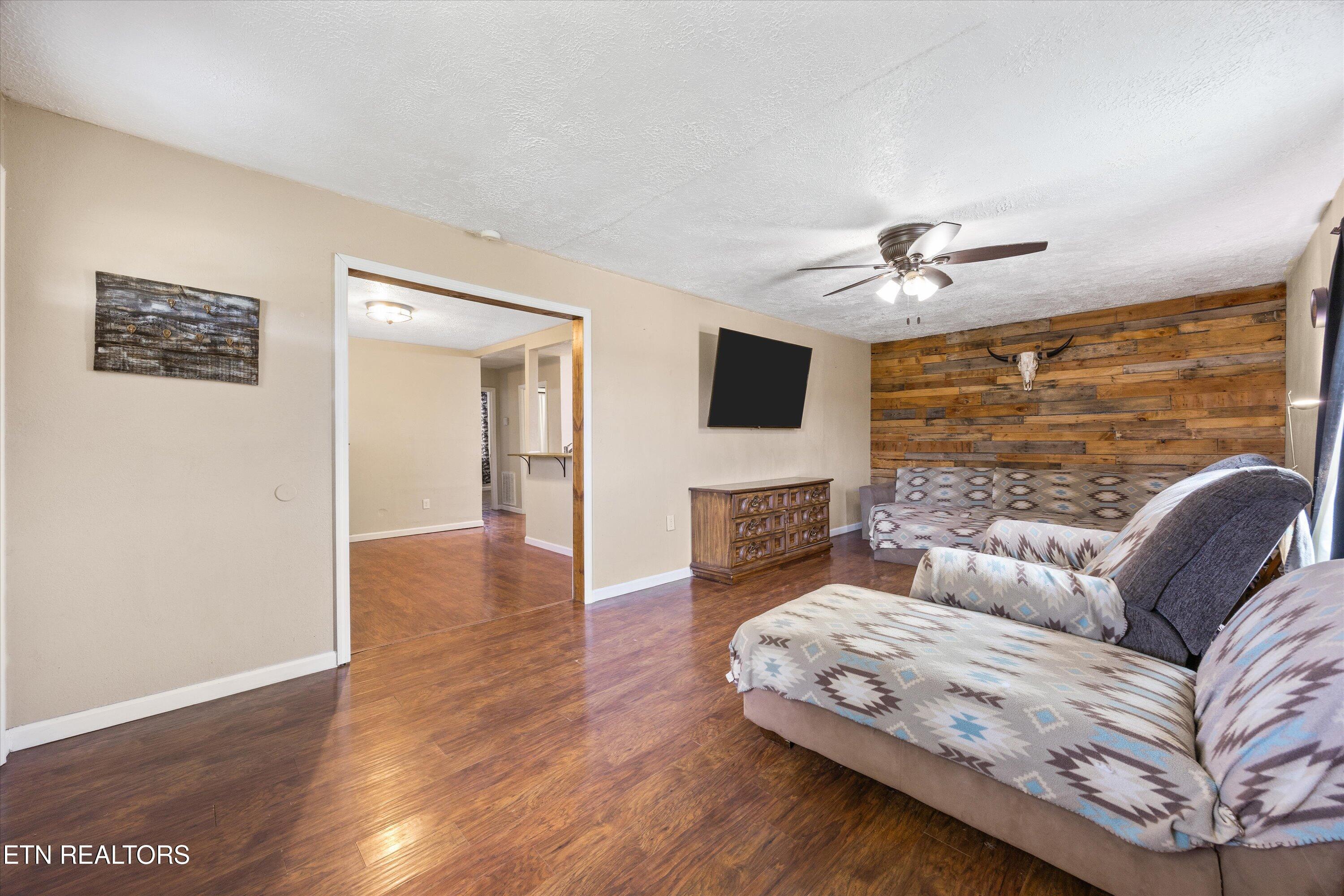 640 Camp Ridge Road Lafollette TN 37766