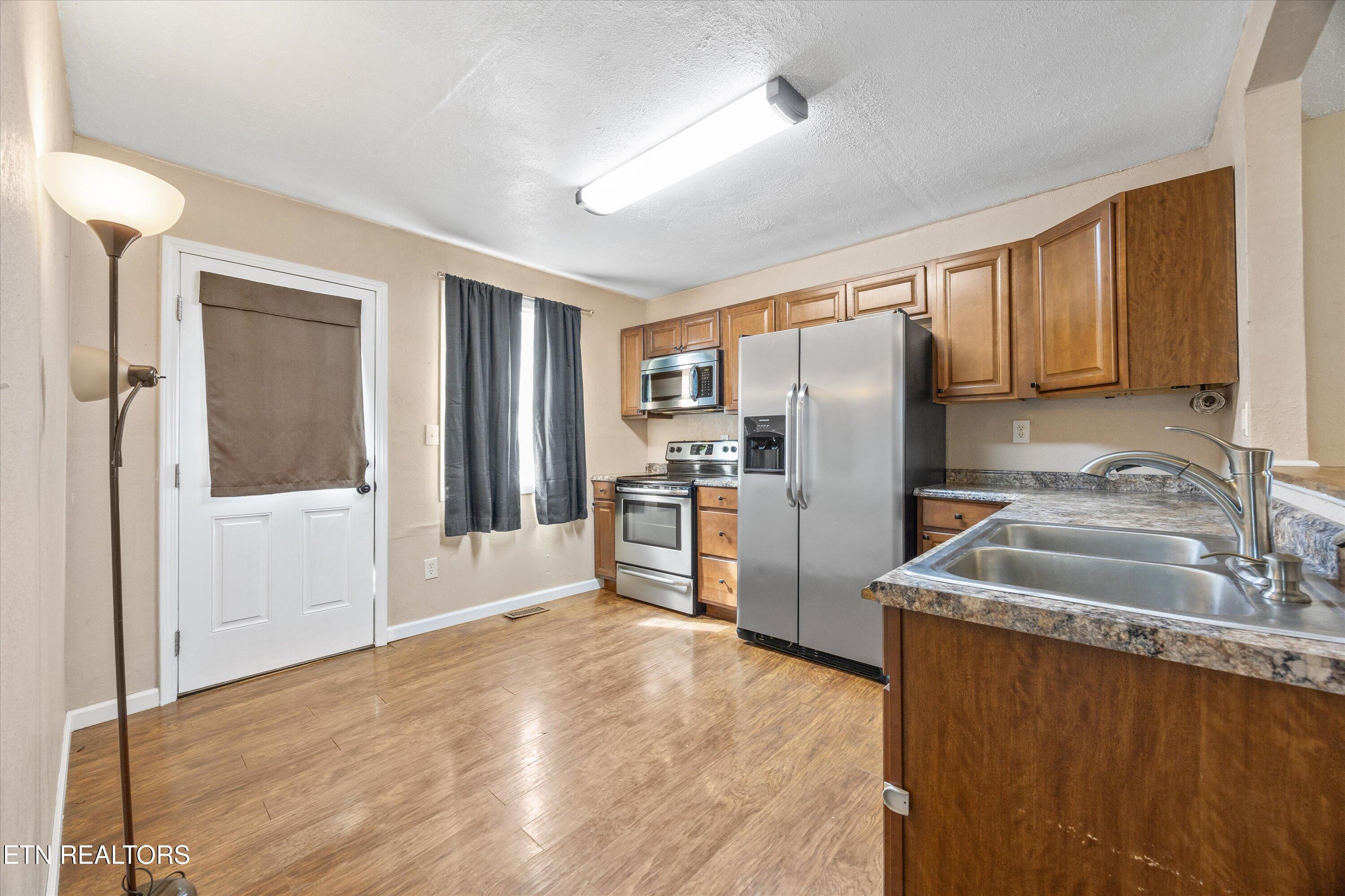 640 Camp Ridge Road Lafollette TN 37766