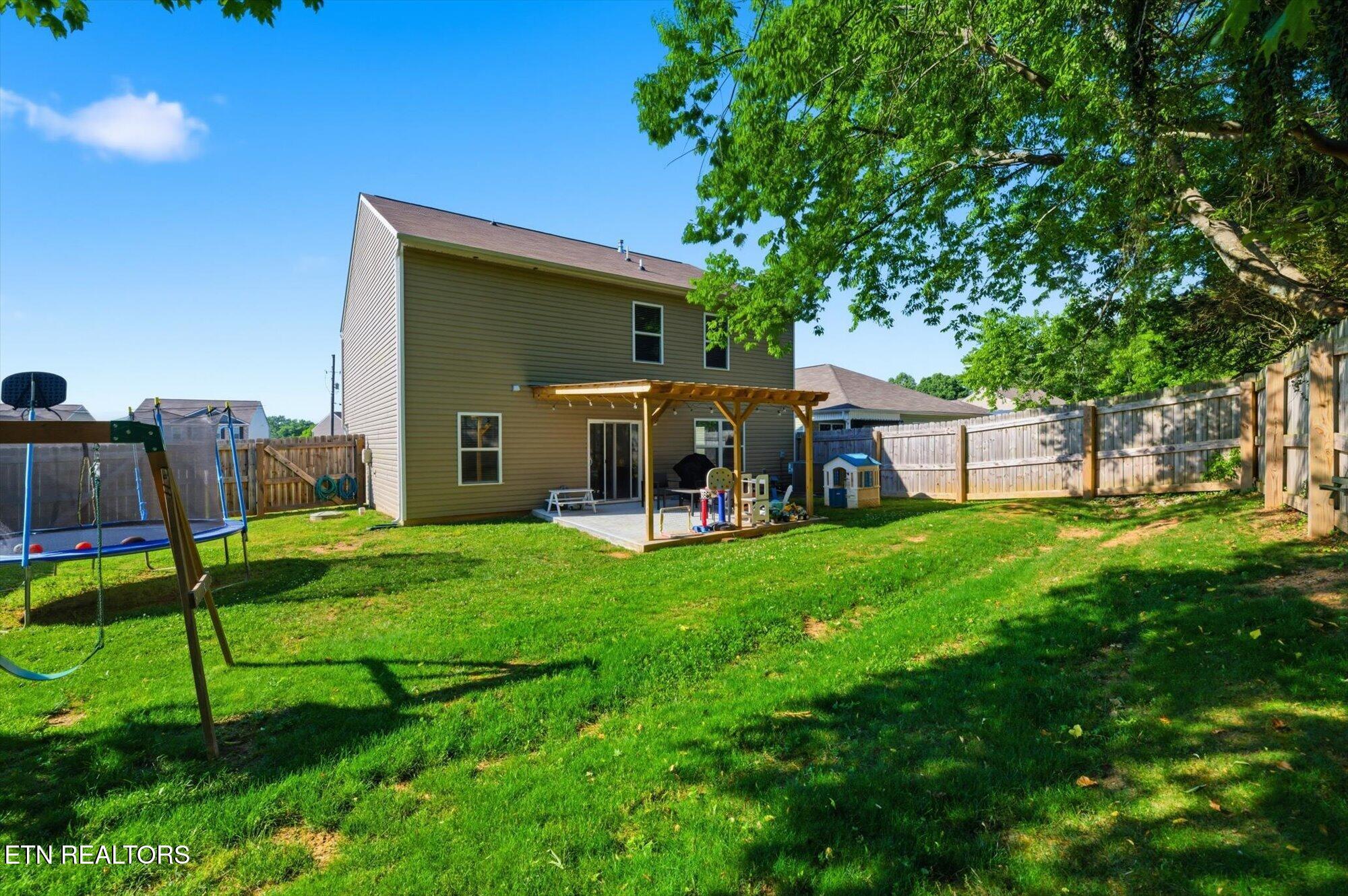 709 W Tellico Avenue Athens TN 37303