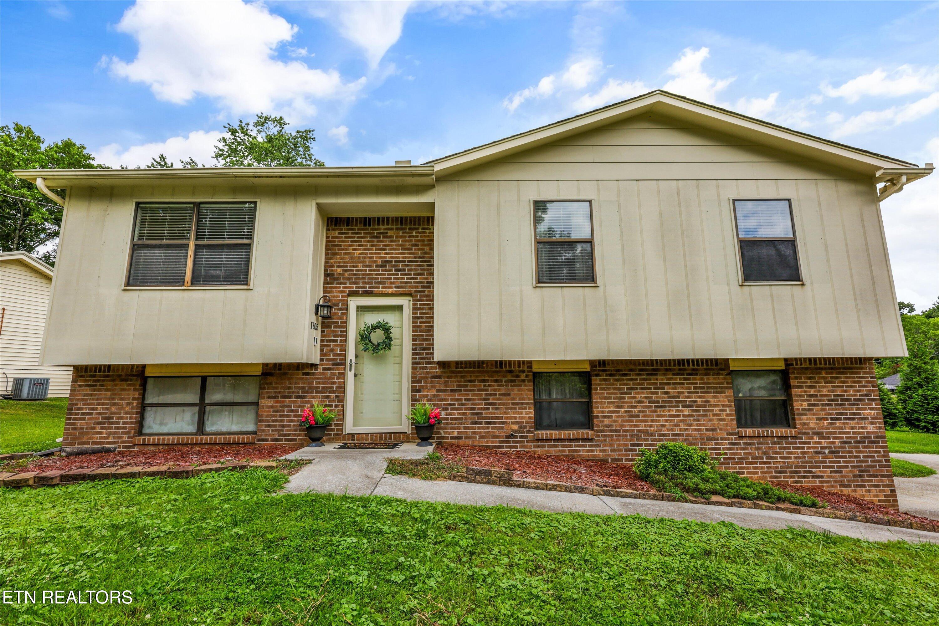 1705 Sundrop Drive Knoxville TN 37921