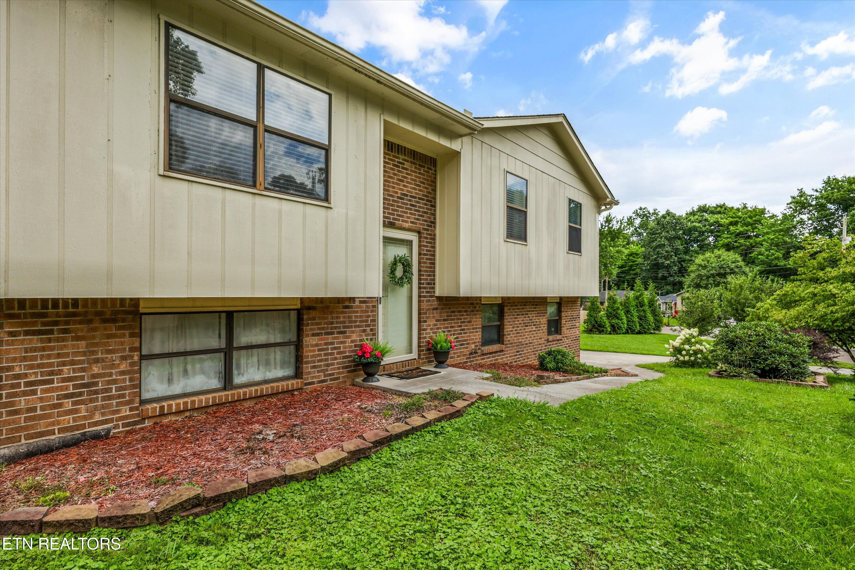1705 Sundrop Drive Knoxville TN 37921