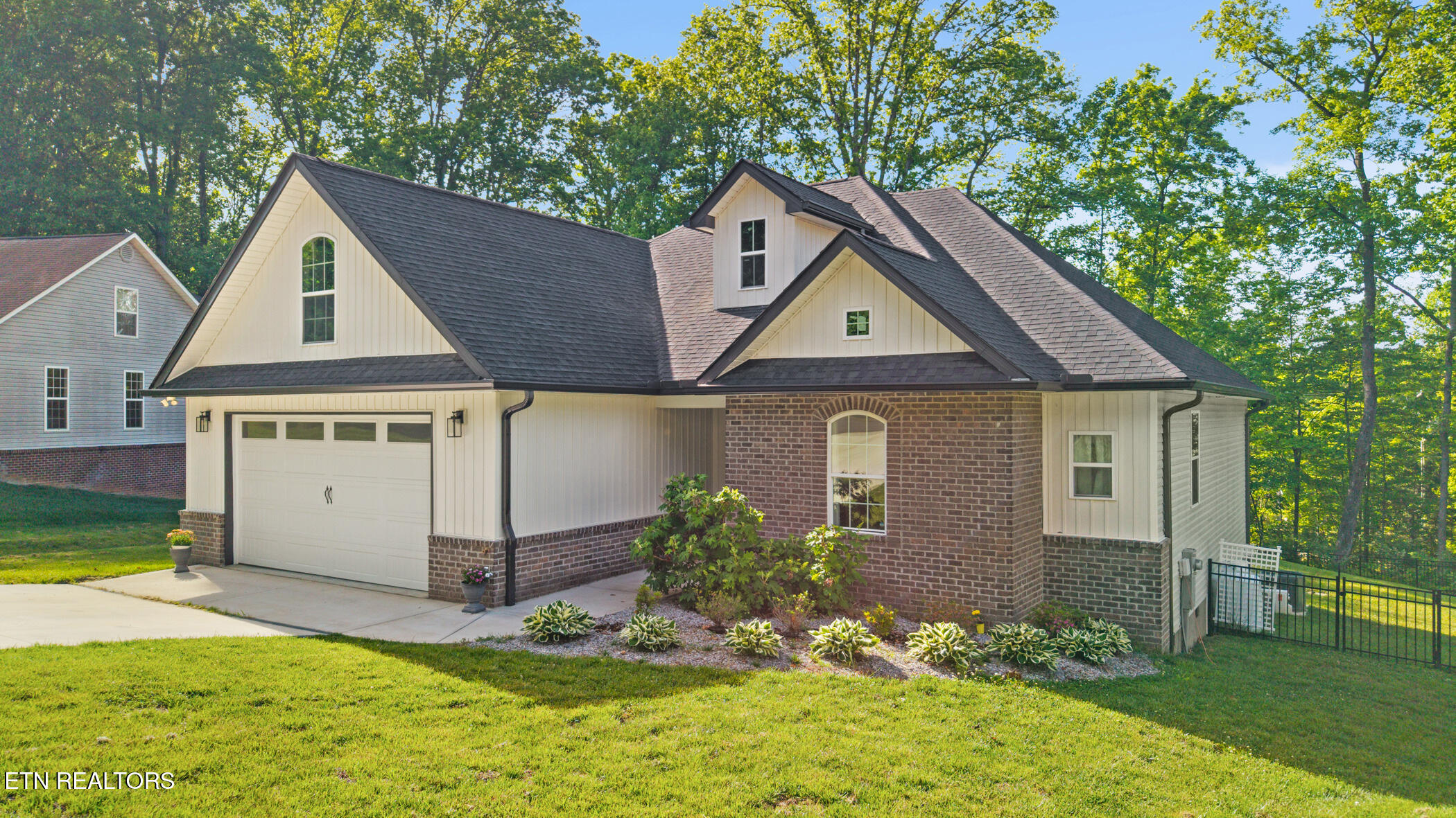 212 Nicoma Circle Loudon TN 37774