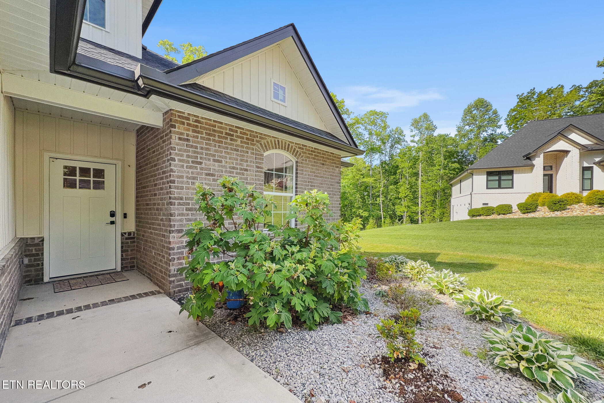 212 Nicoma Circle Loudon TN 37774