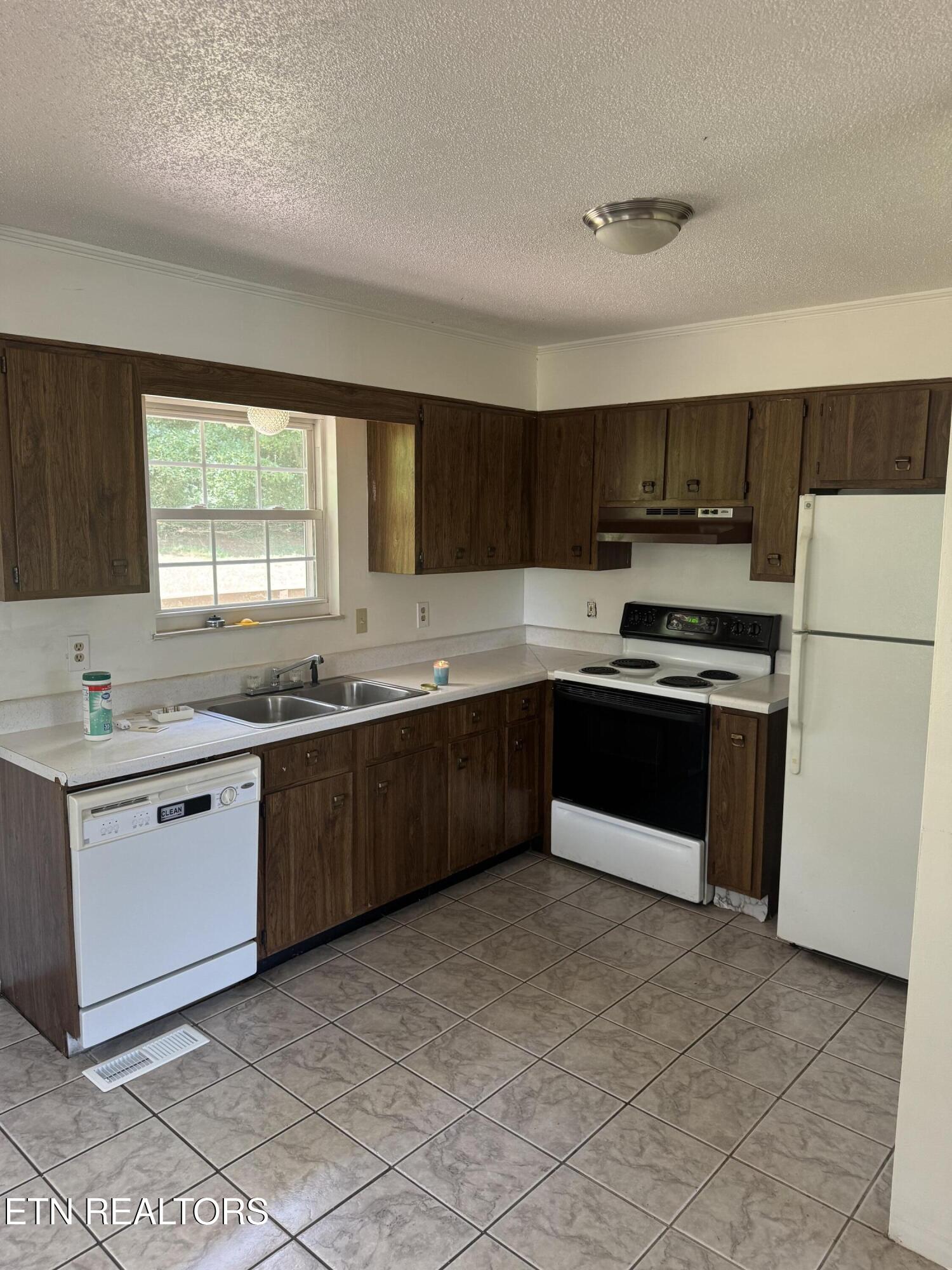 520 Crystal Springs Road Madisonville TN 37354