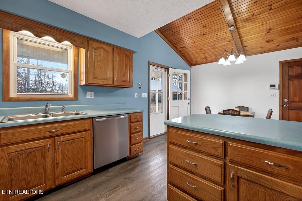 8607 Crossville Highway Sparta TN 38583