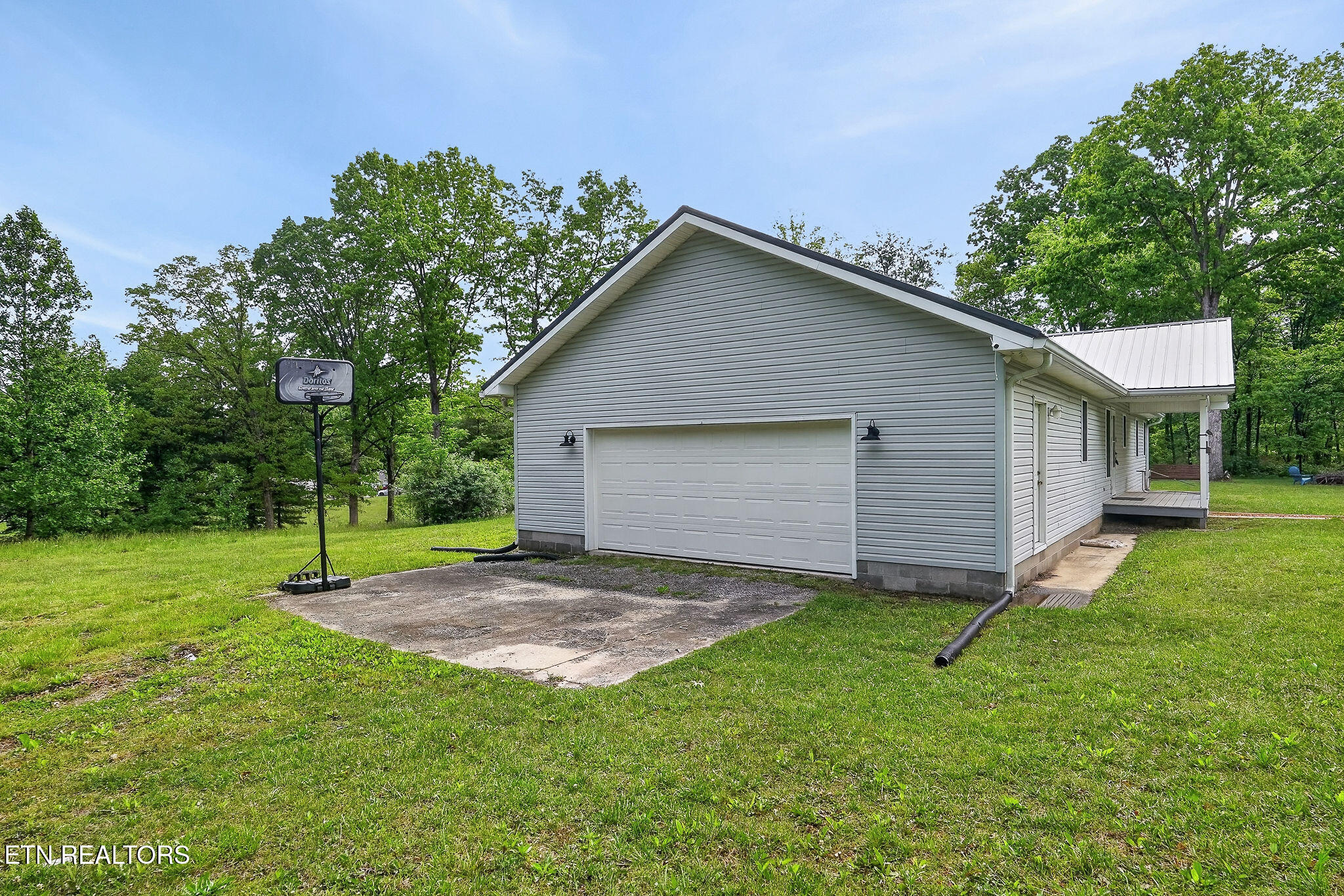 8607 Crossville Highway Sparta TN 38583