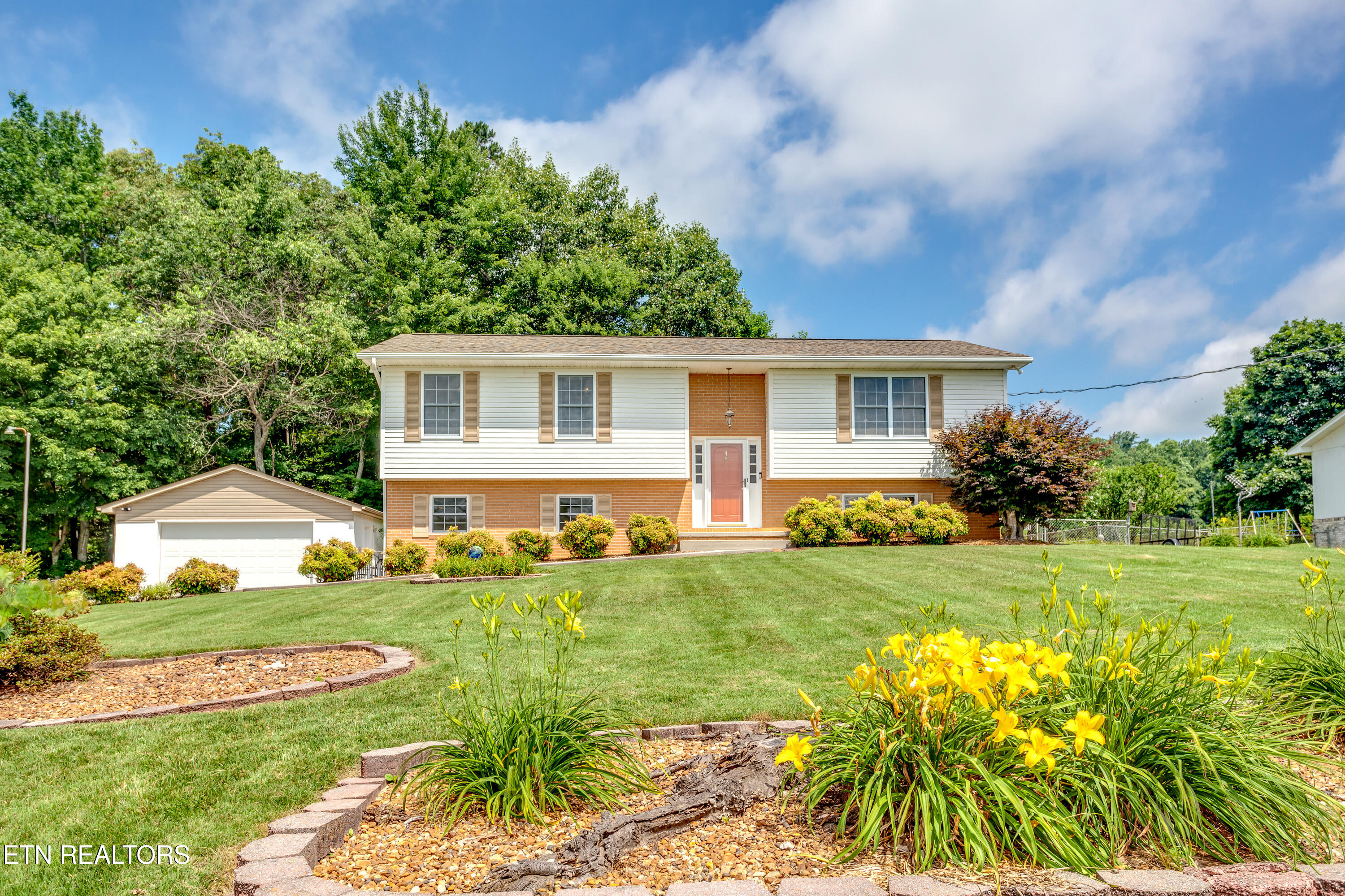142 Highland Drive Corryton TN 37721
