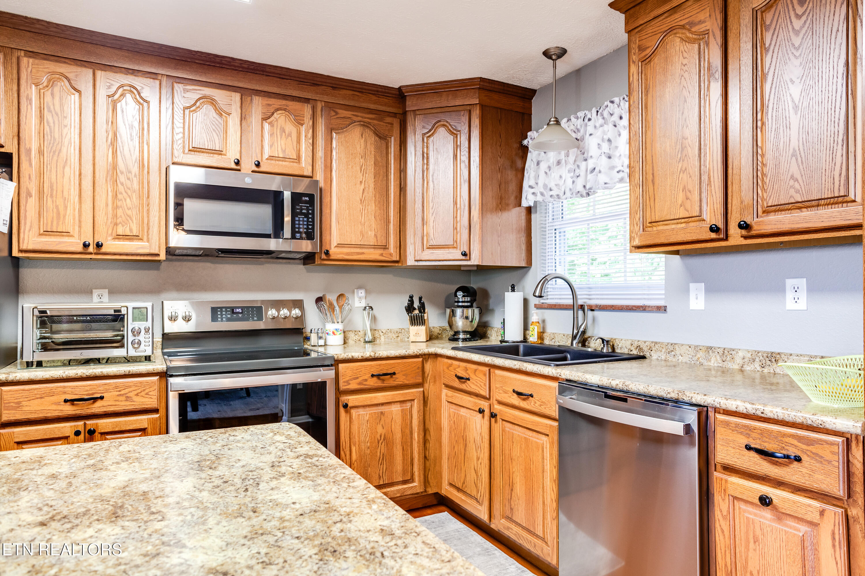 142 Highland Drive Corryton TN 37721