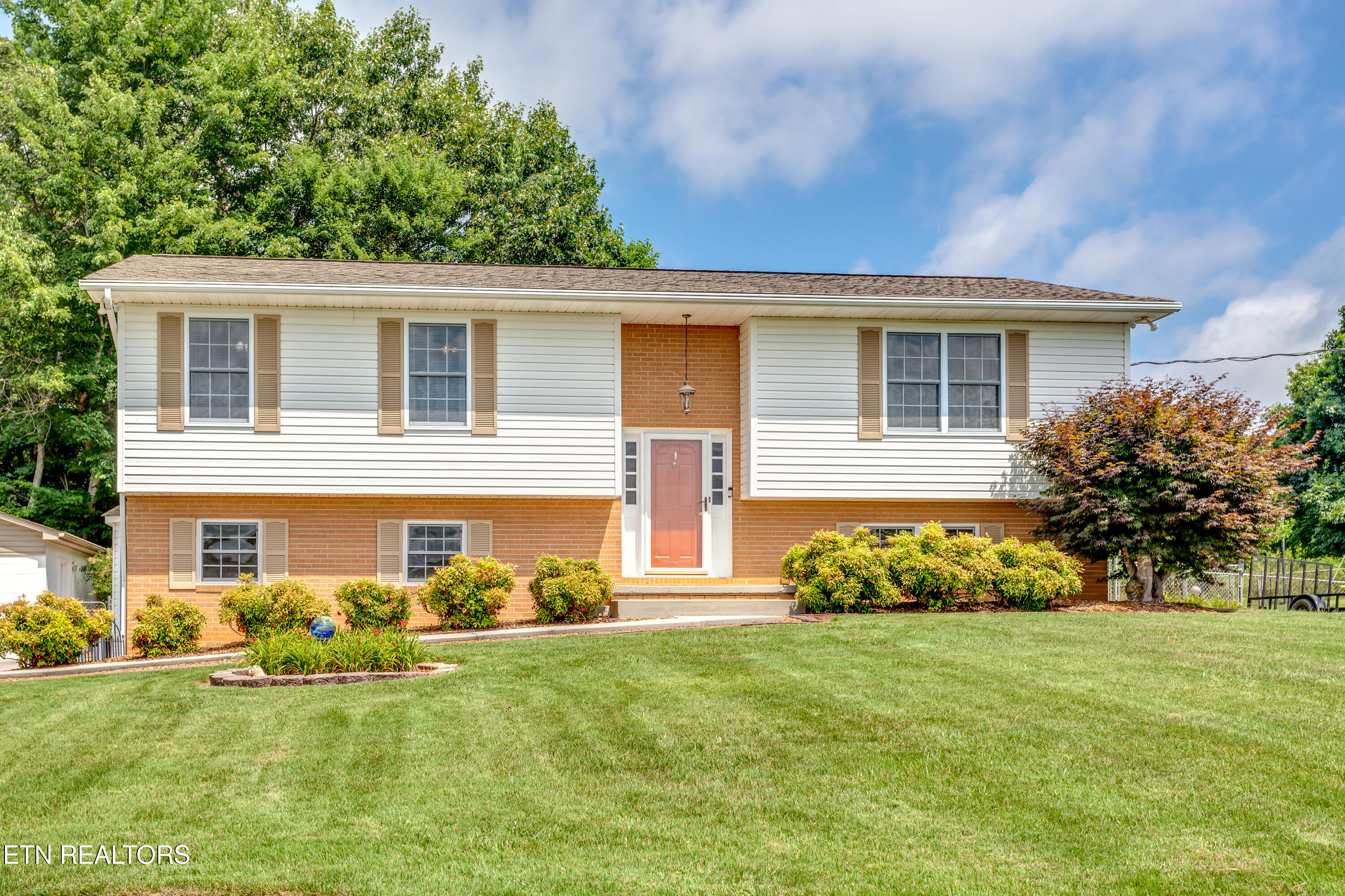 142 Highland Drive Corryton TN 37721