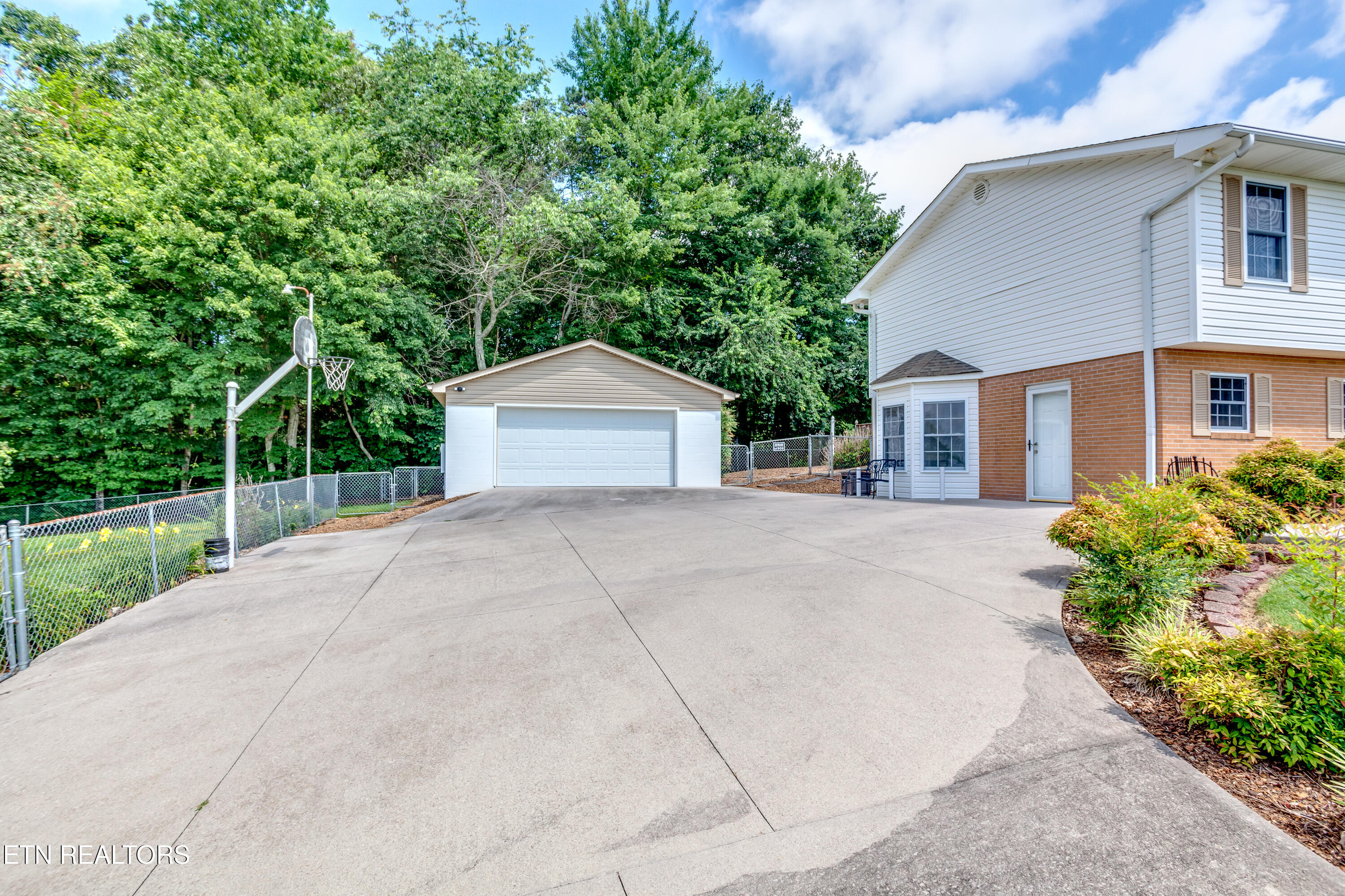 142 Highland Drive Corryton TN 37721