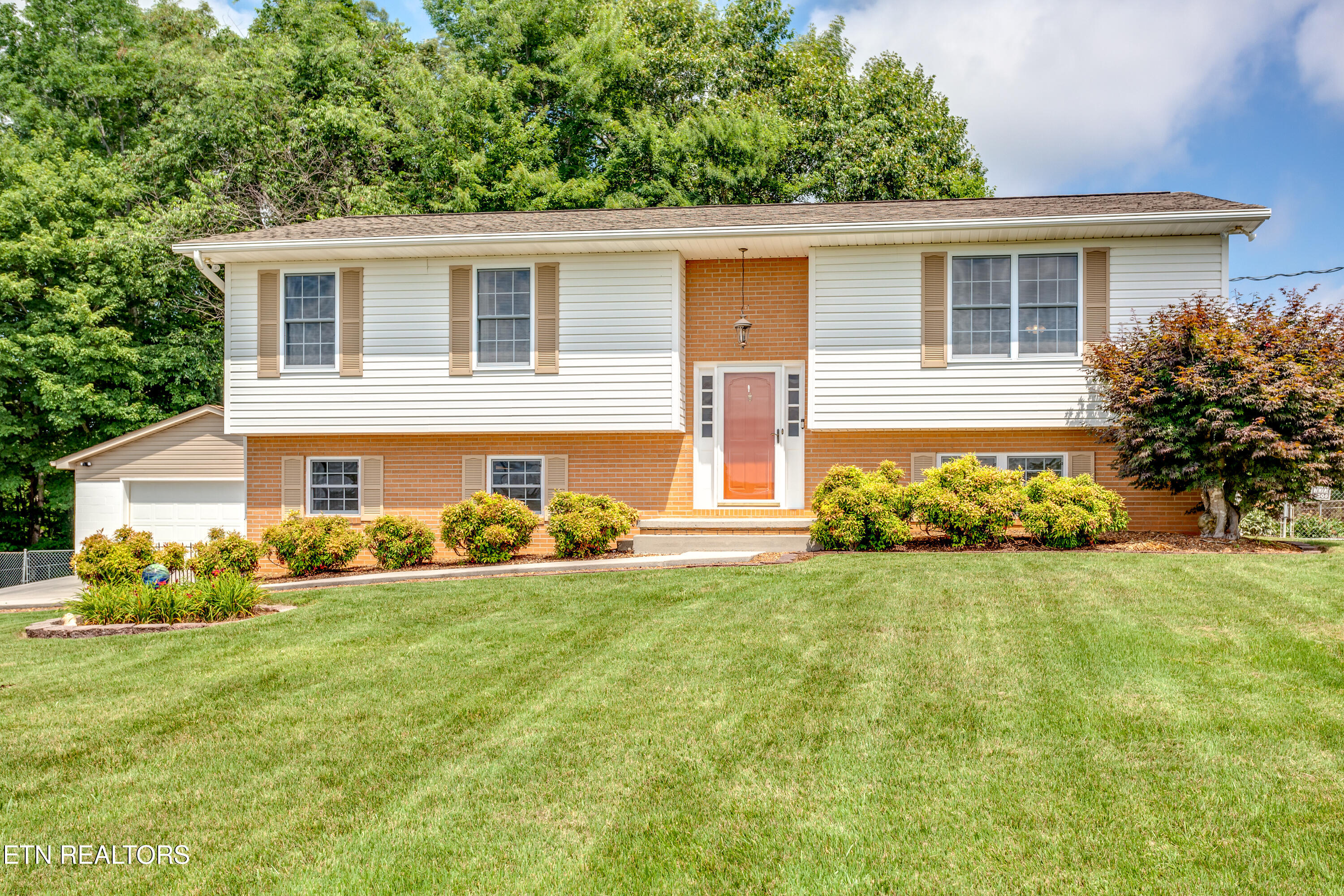 142 Highland Drive Corryton TN 37721