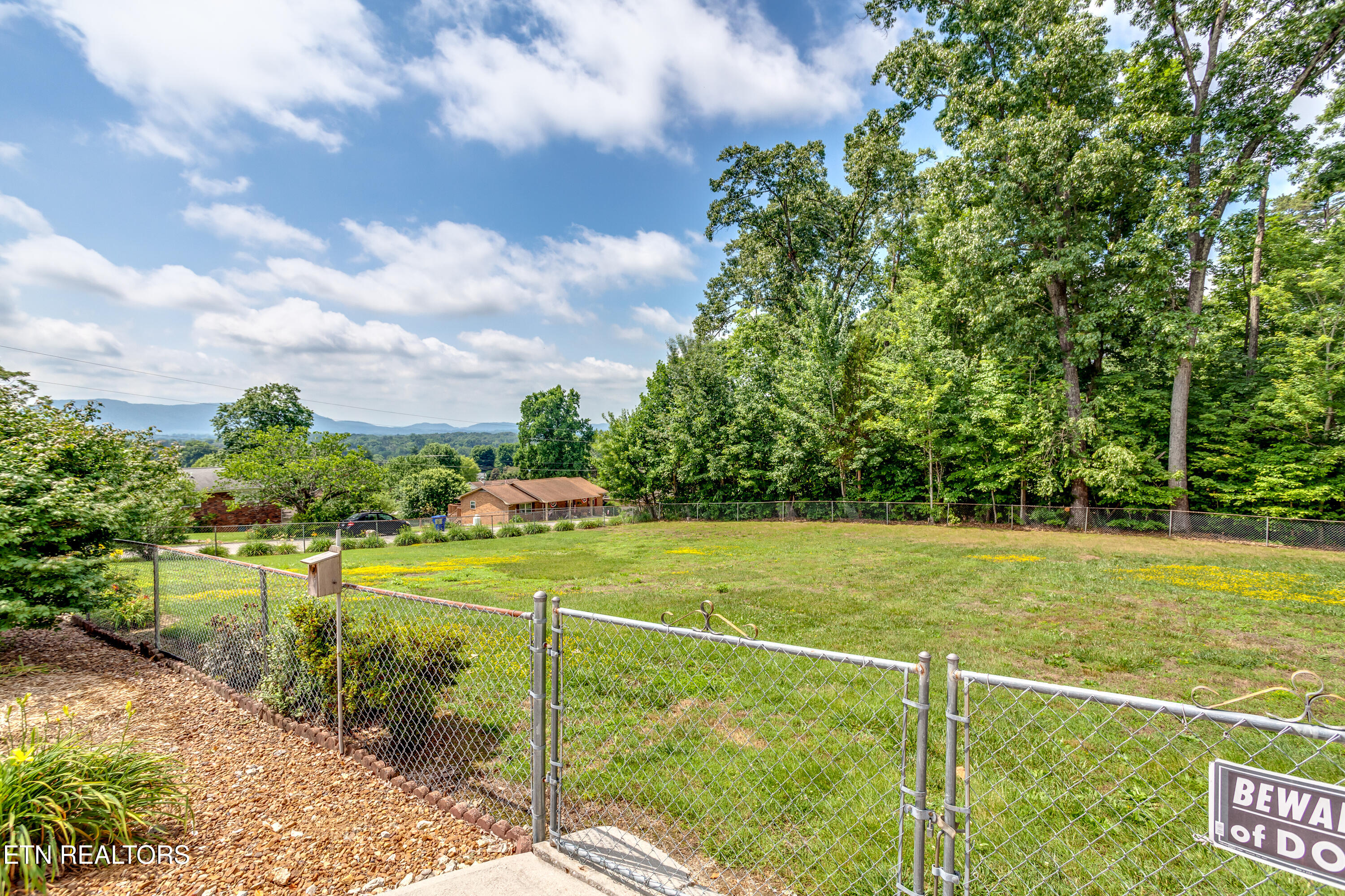 142 Highland Drive Corryton TN 37721