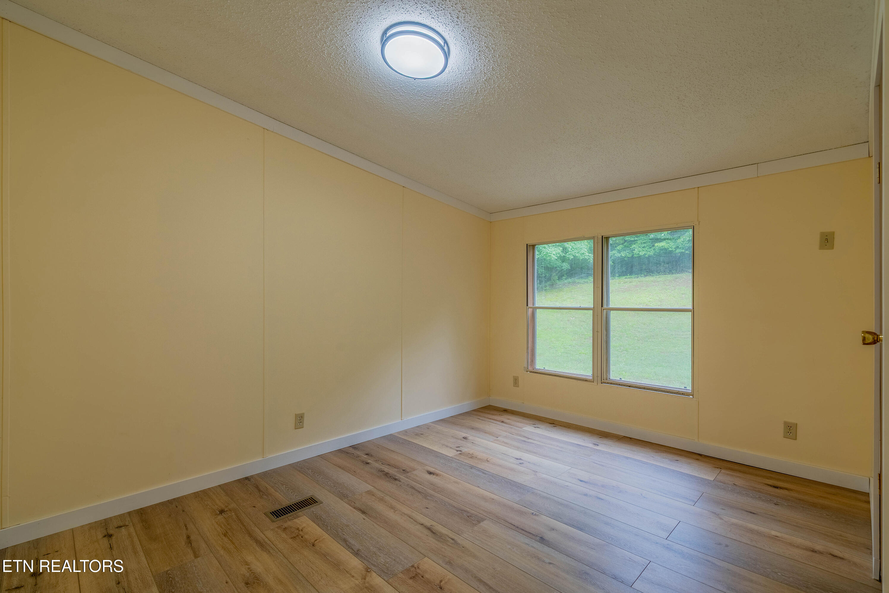 339 Bowers Road Harriman TN 37748