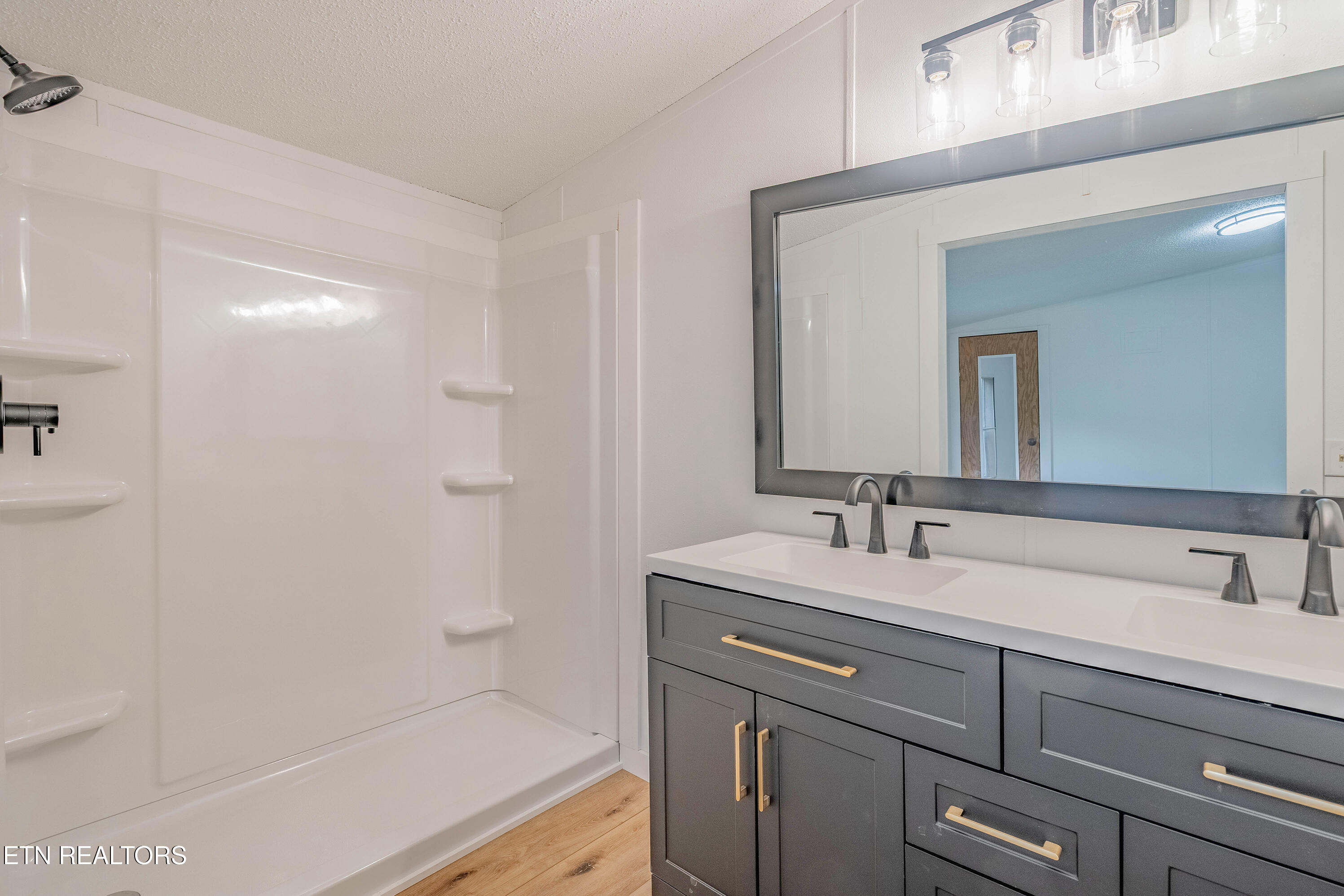 339 Bowers Road Harriman TN 37748