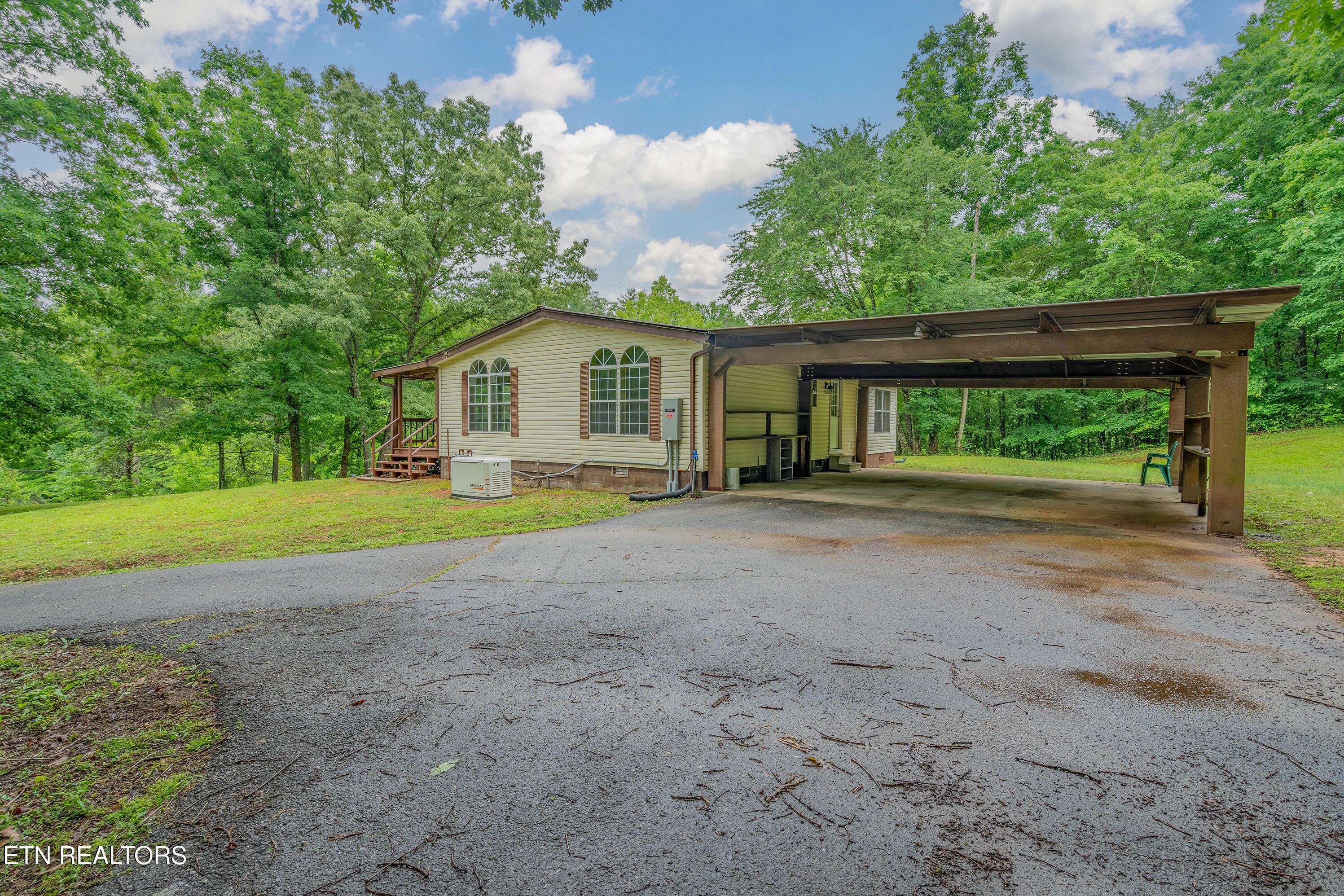 339 Bowers Road Harriman TN 37748