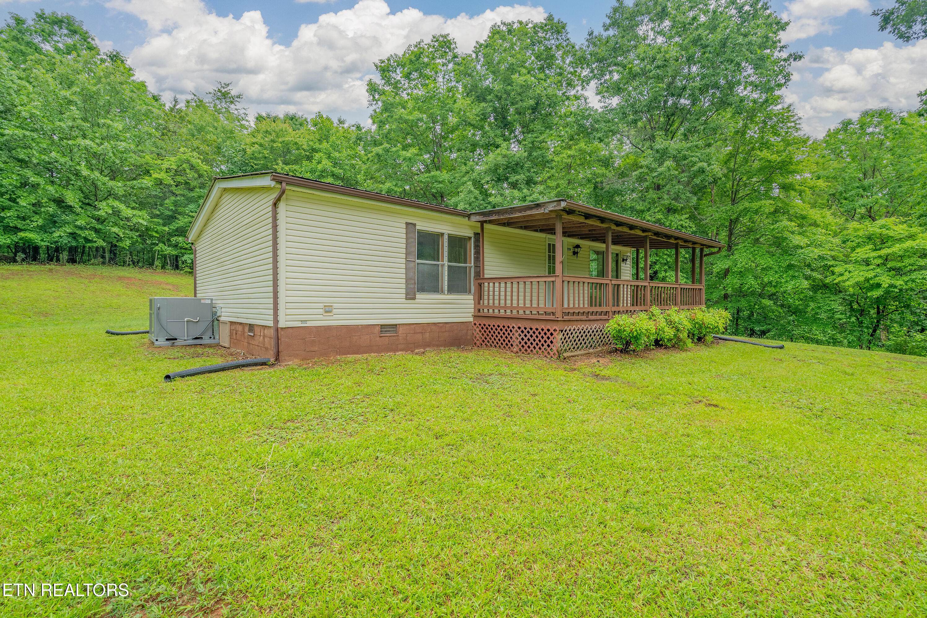 339 Bowers Road Harriman TN 37748