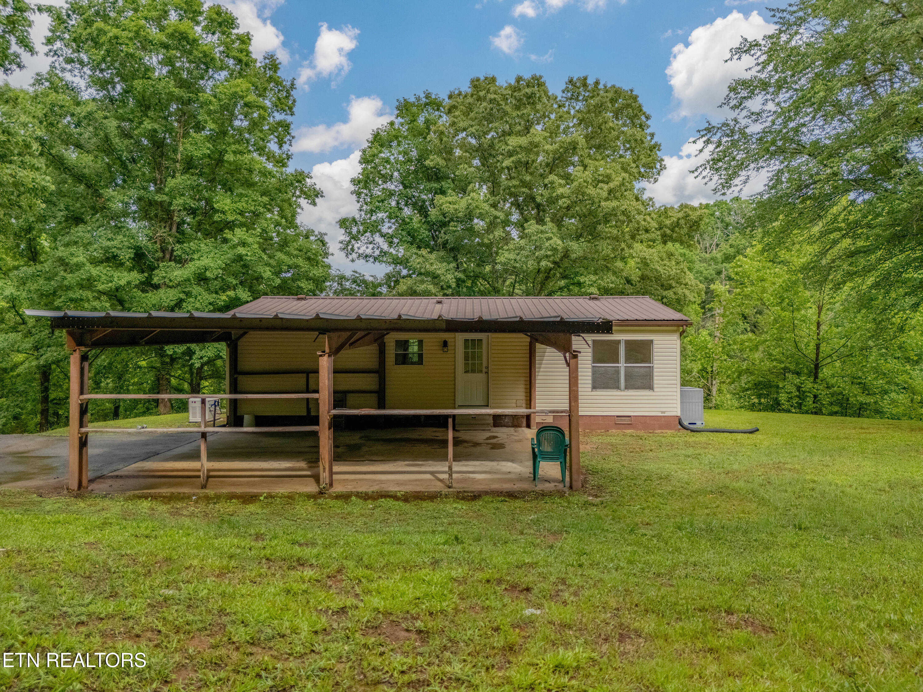 339 Bowers Road Harriman TN 37748