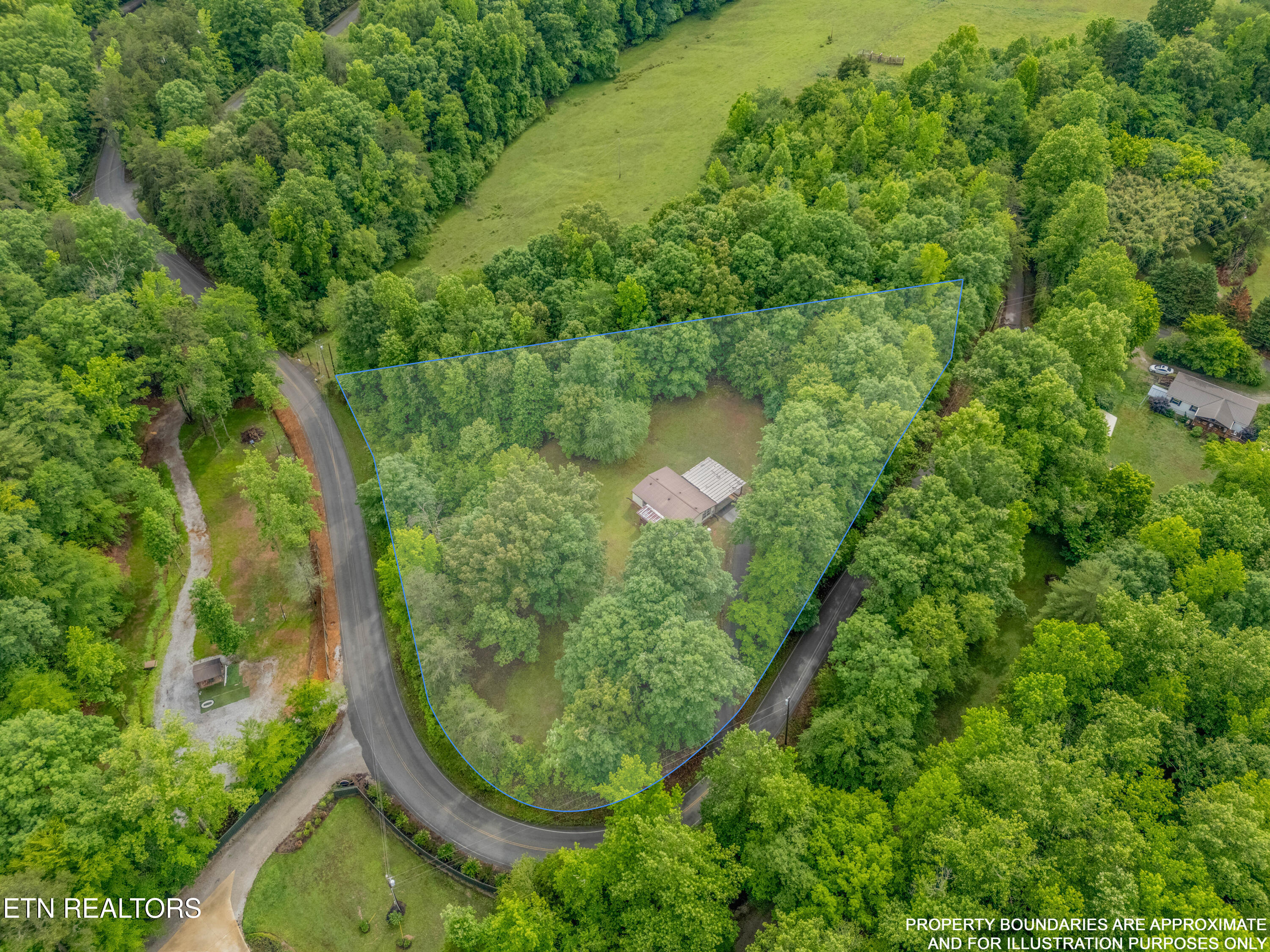 339 Bowers Road Harriman TN 37748
