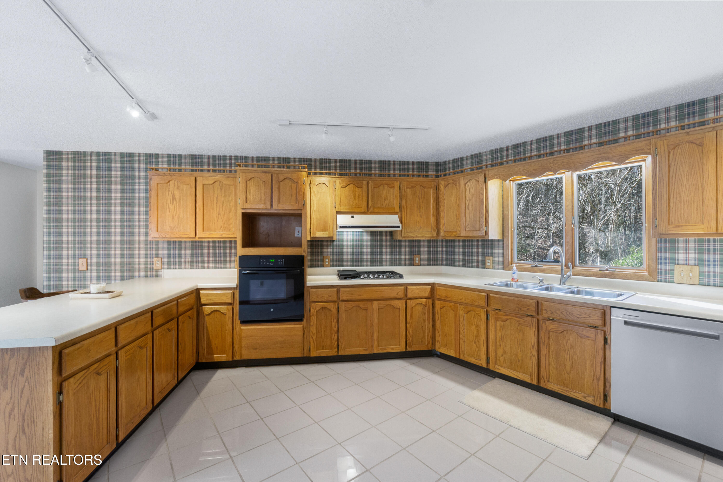 11 Londell Court Crossville TN 38558