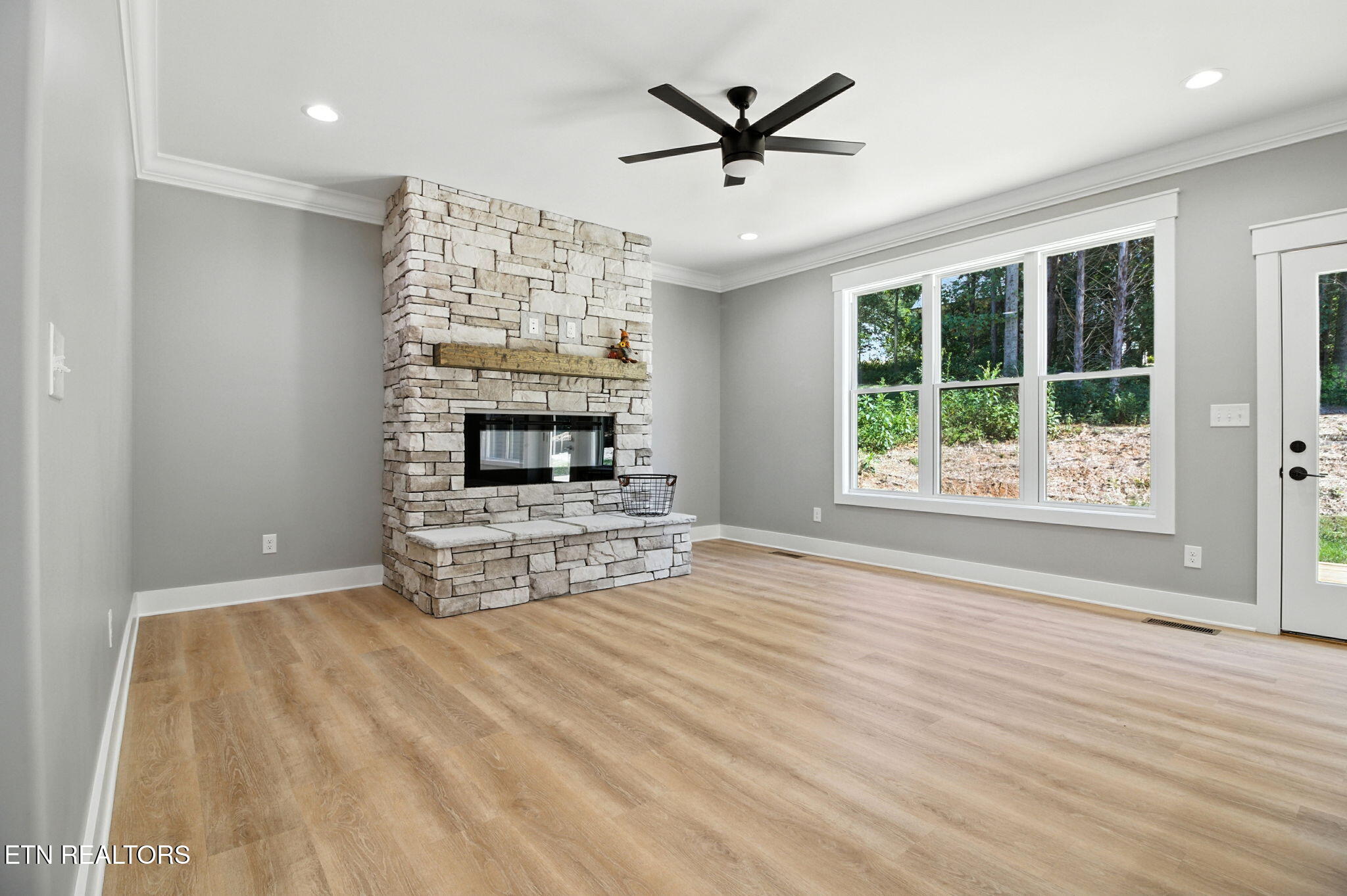 121 Inagehi Way Loudon TN 37774