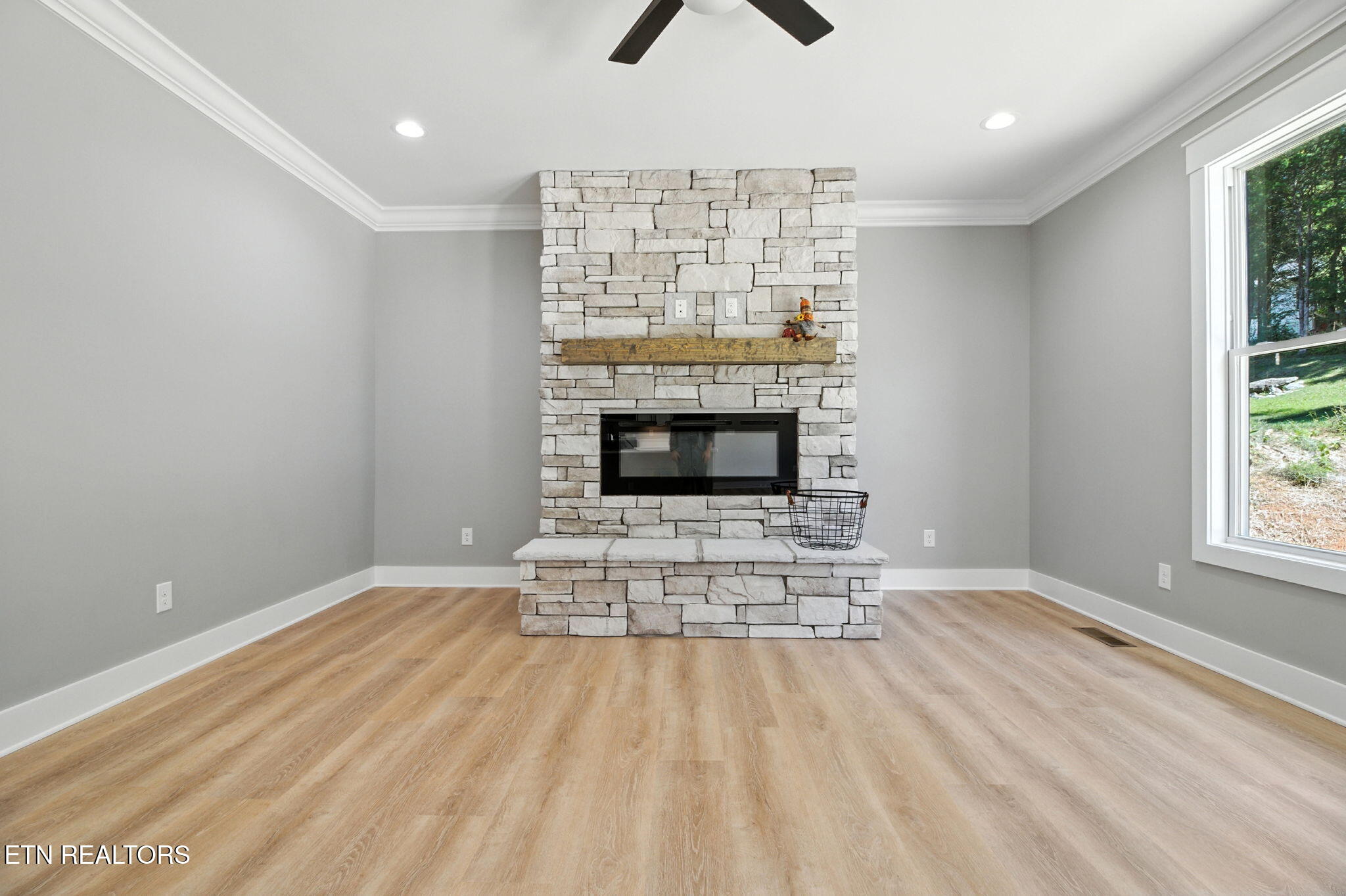121 Inagehi Way Loudon TN 37774