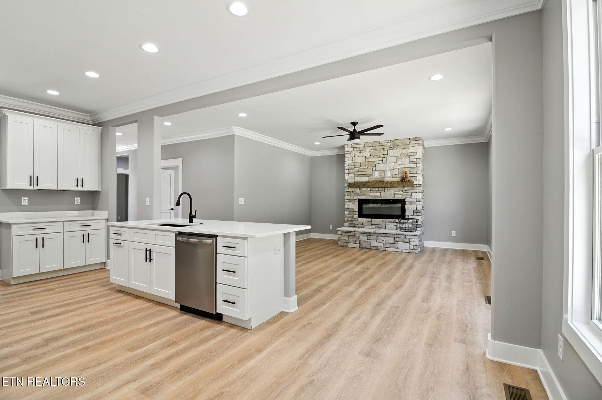 121 Inagehi Way Loudon TN 37774