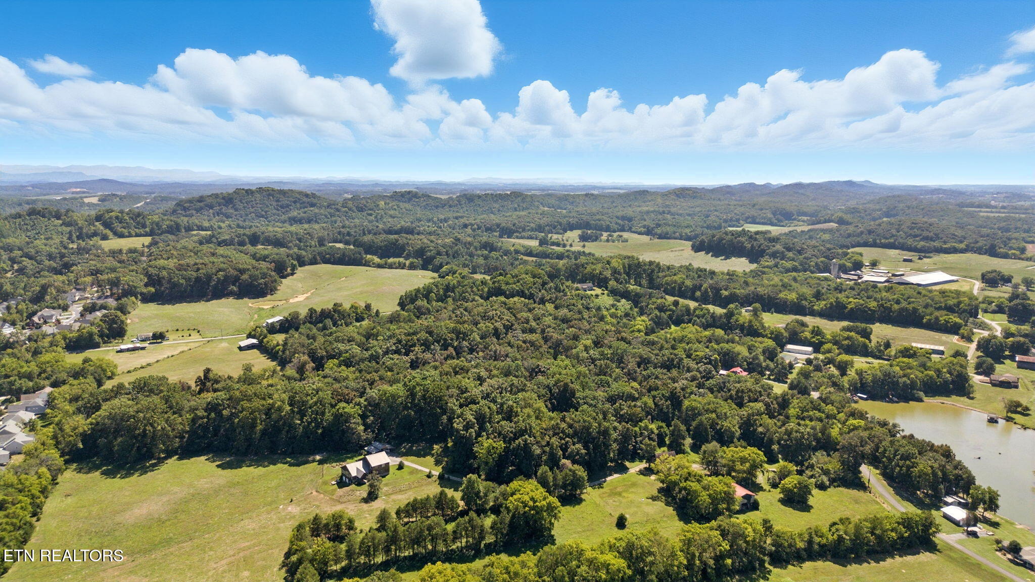 121 Inagehi Way Loudon TN 37774