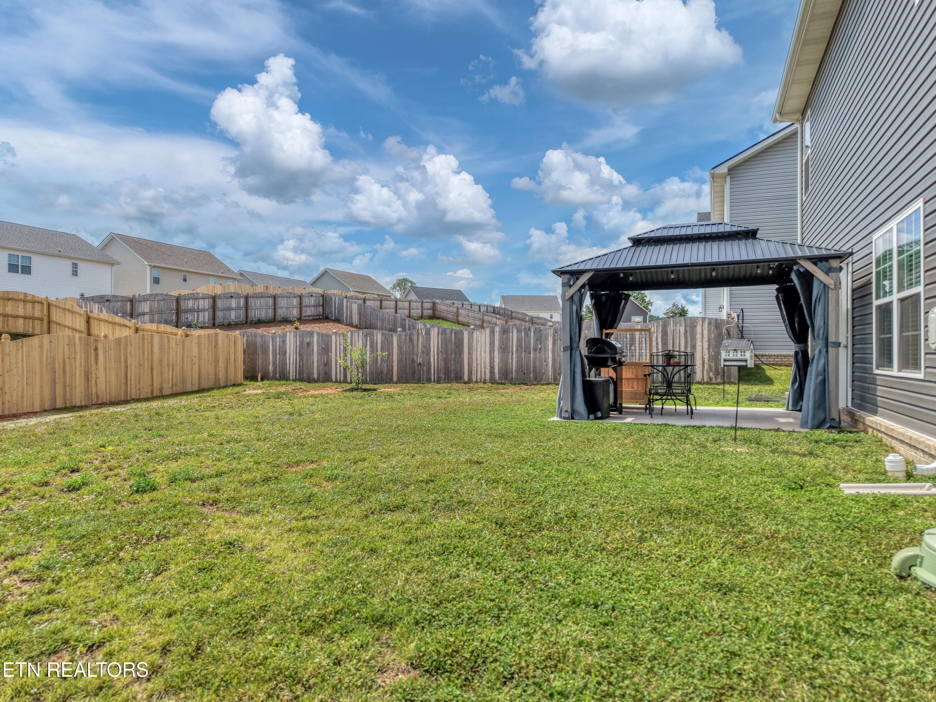 7707 Honey Oaks Road Corryton TN 37721