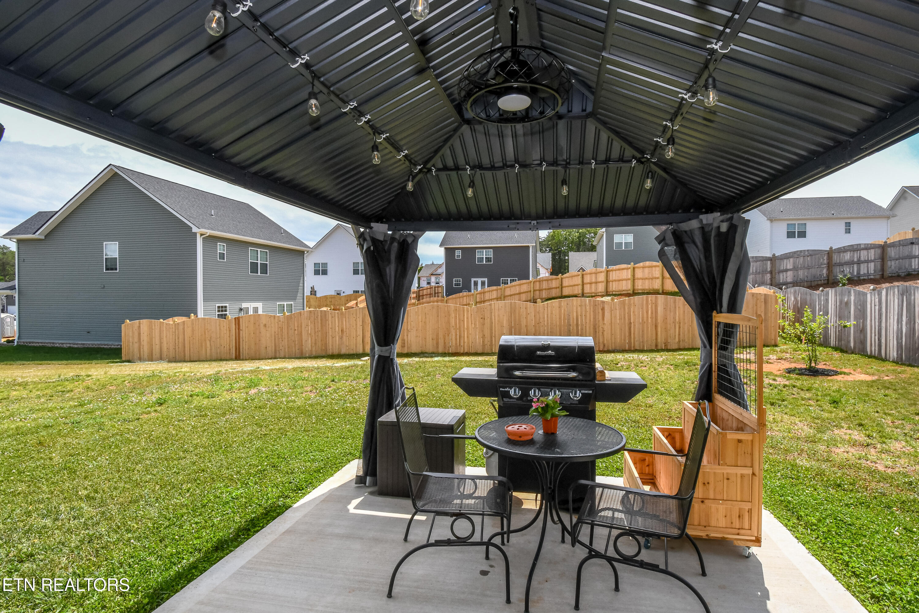 7707 Honey Oaks Road Corryton TN 37721