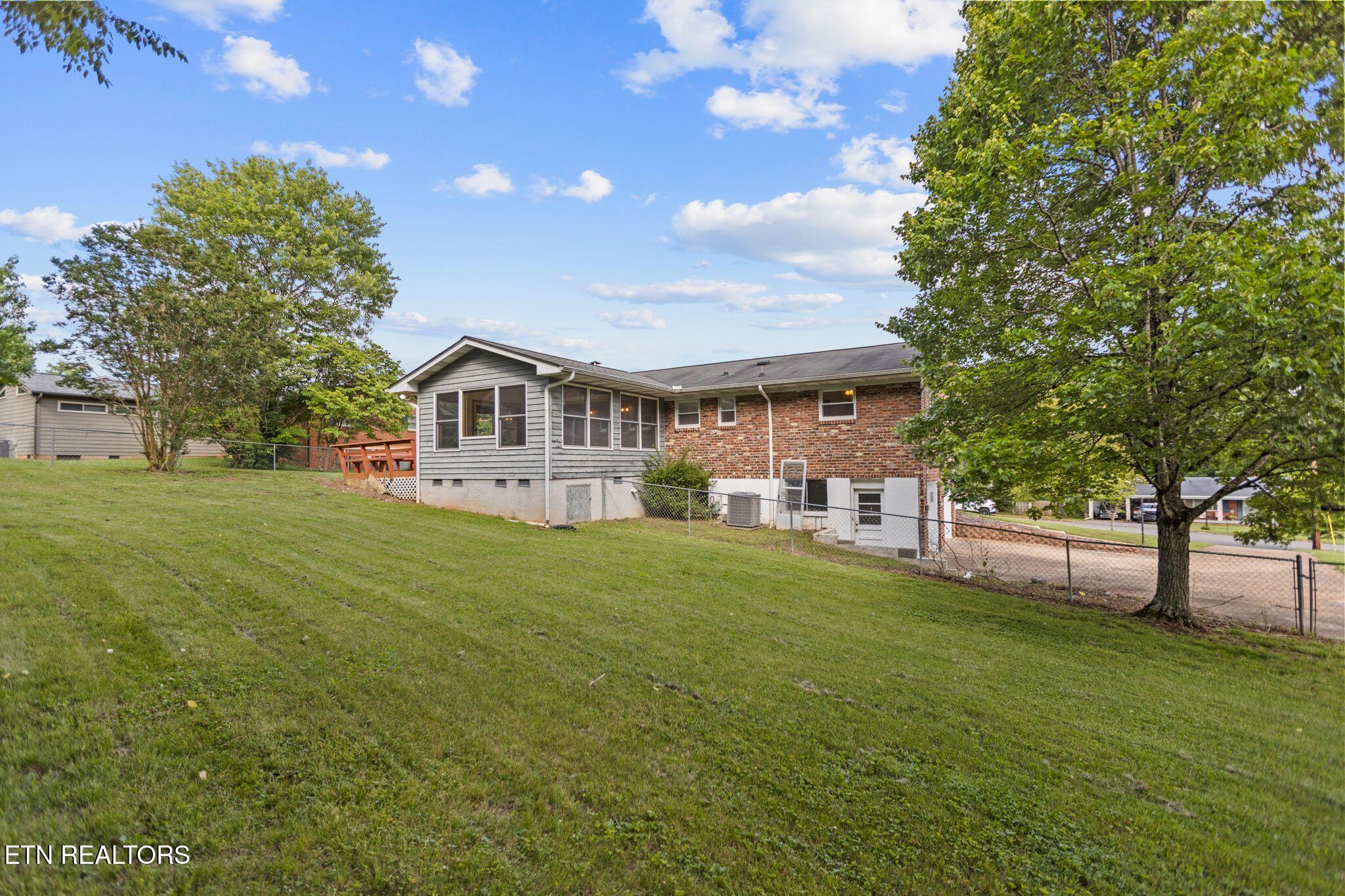 1025 Lancewood Drive Knoxville TN 37920
