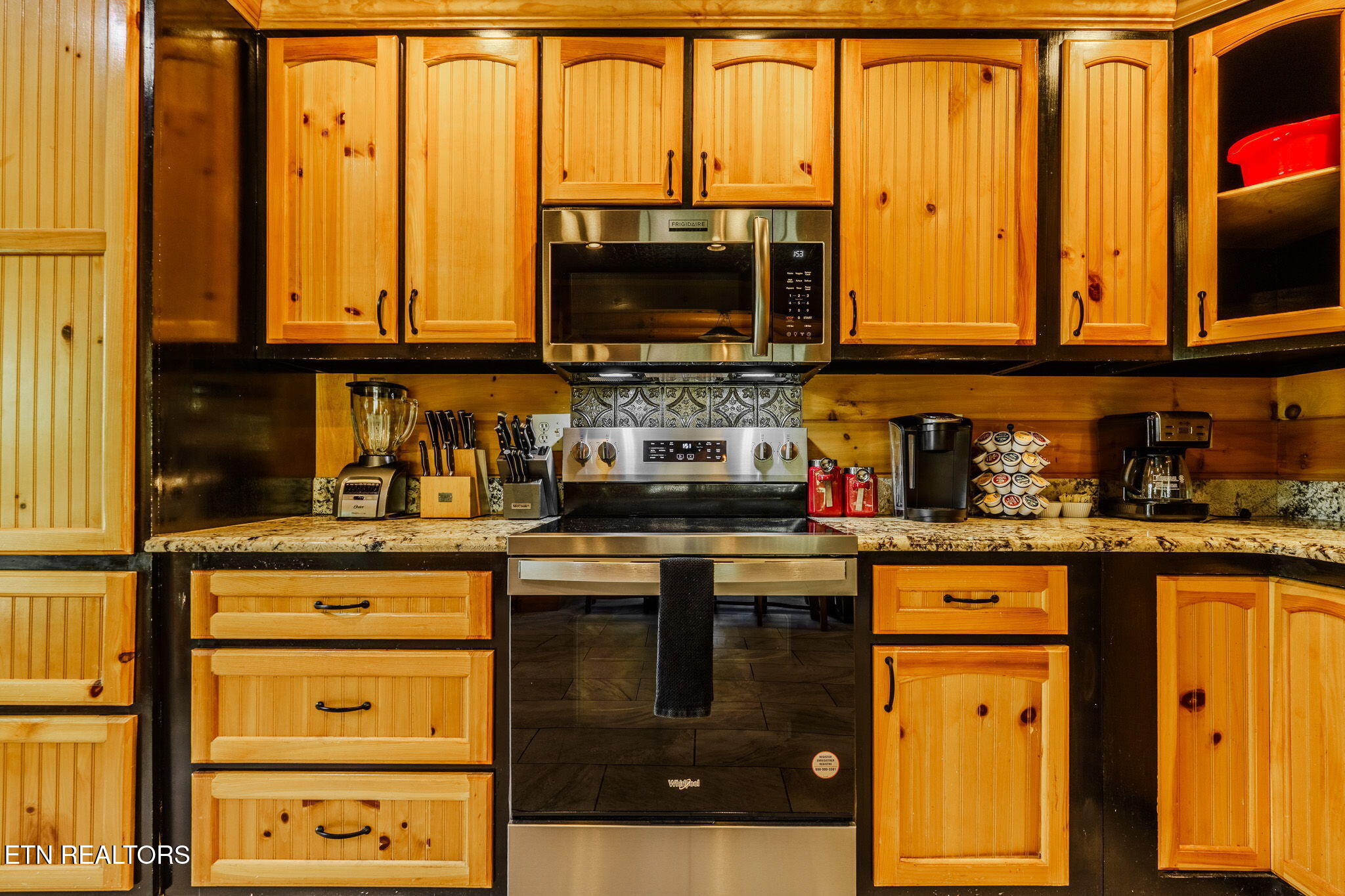2609 Cedar Falls Way Sevierville TN 37862