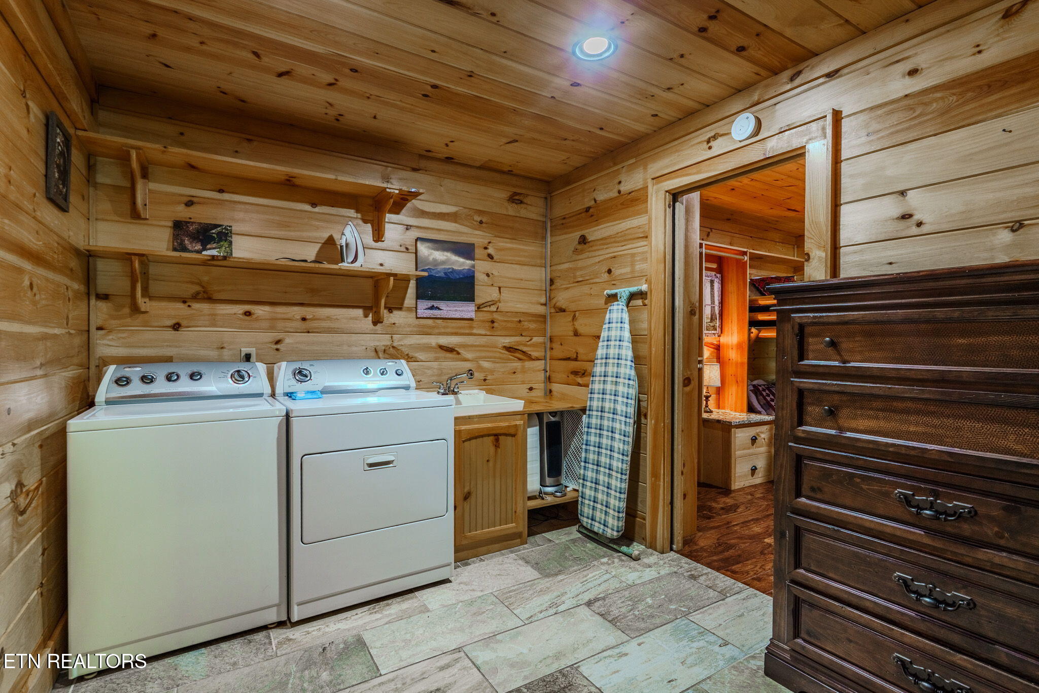 2609 Cedar Falls Way Sevierville TN 37862