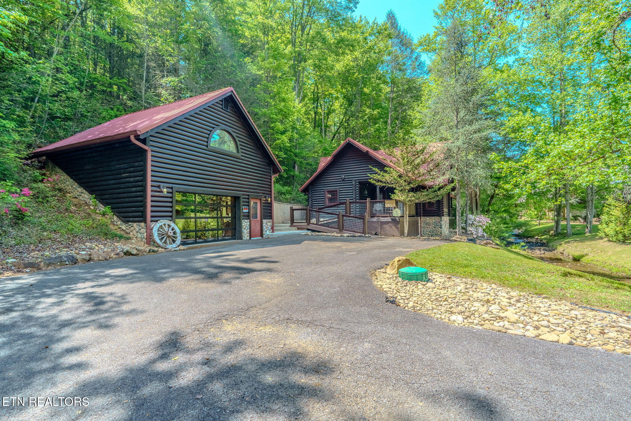 2609 Cedar Falls Way Sevierville TN 37862