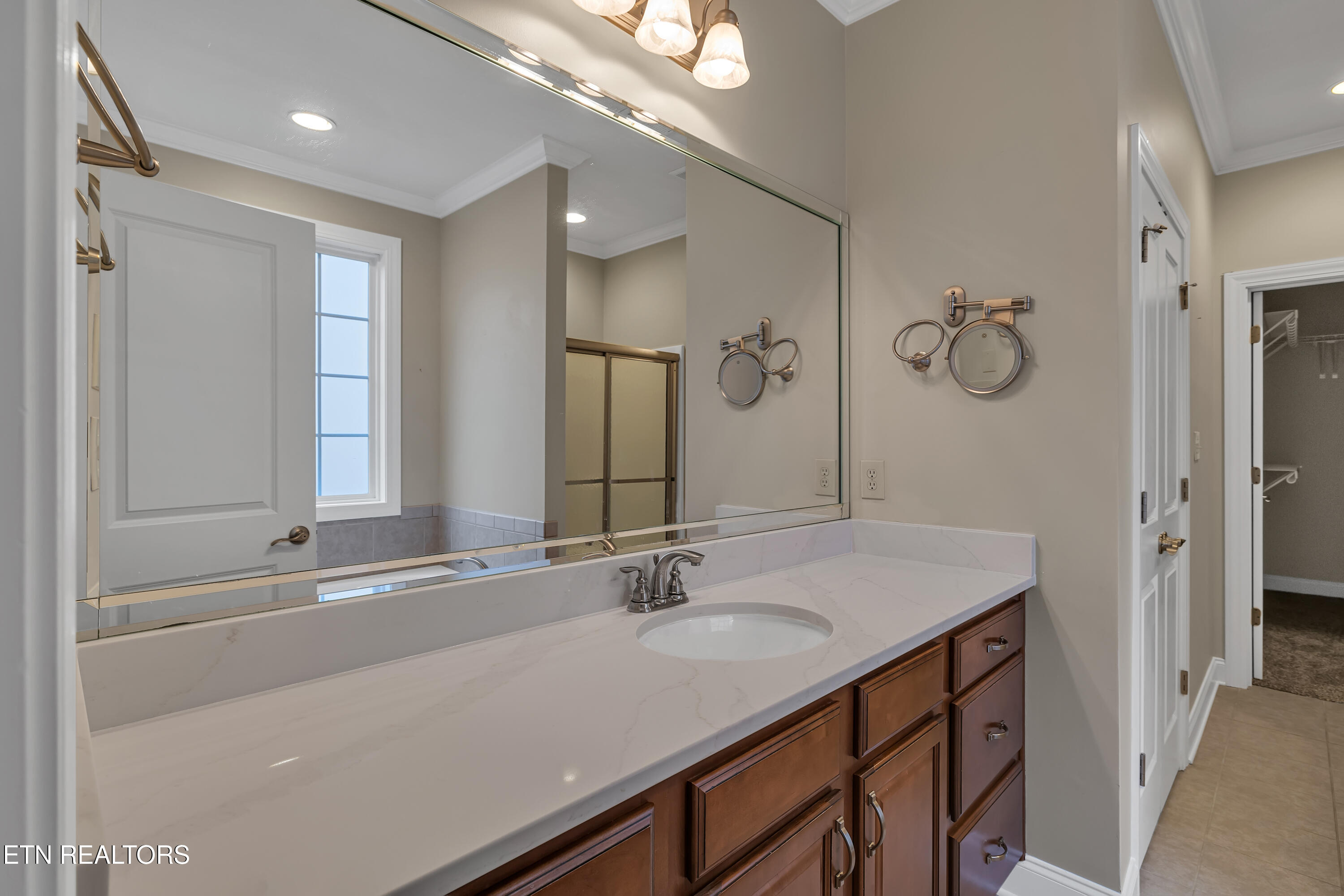 1036 Gothic Manor Way Knoxville TN 37923