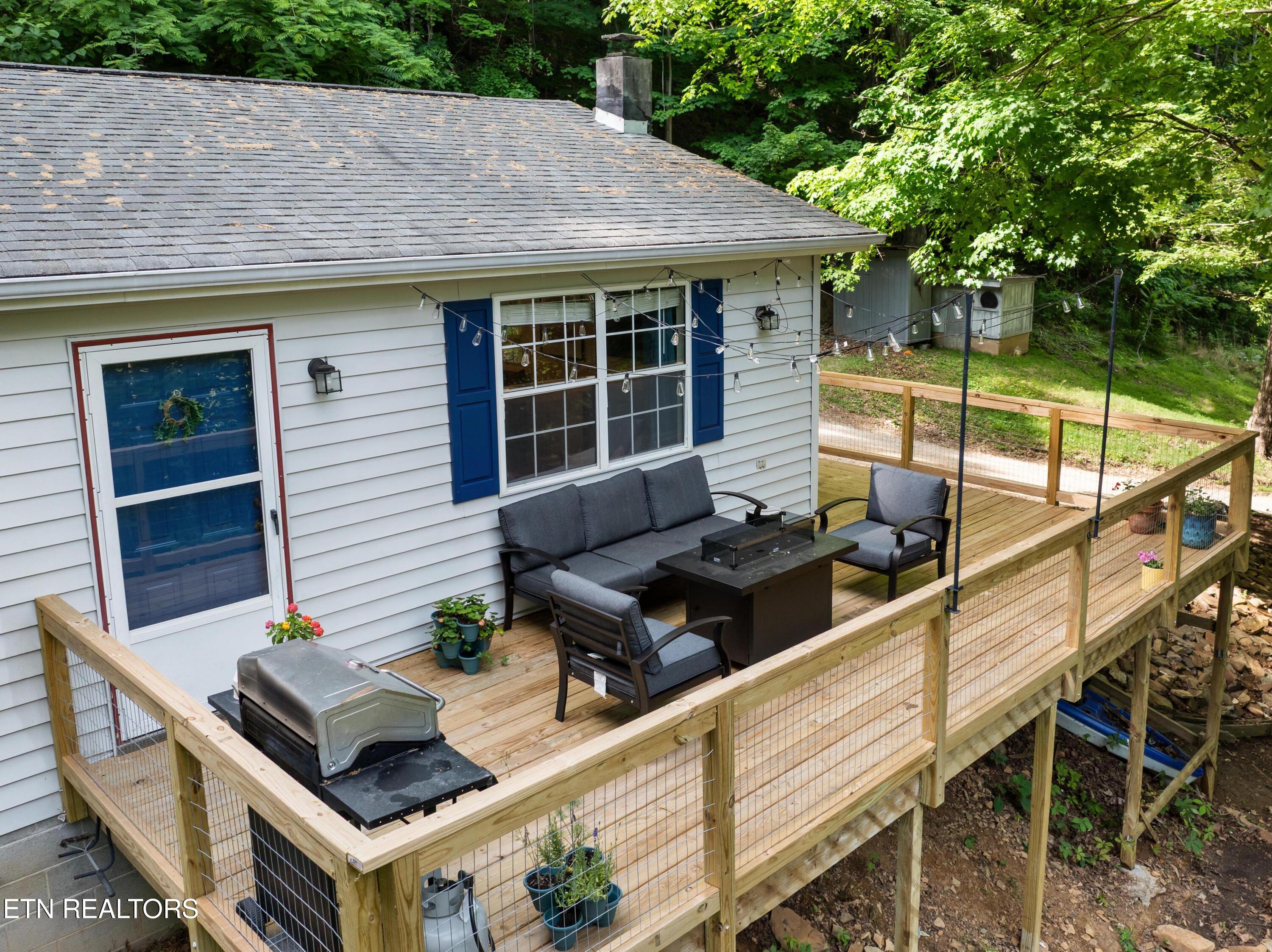 3714 Roberts Road Corryton TN 37721