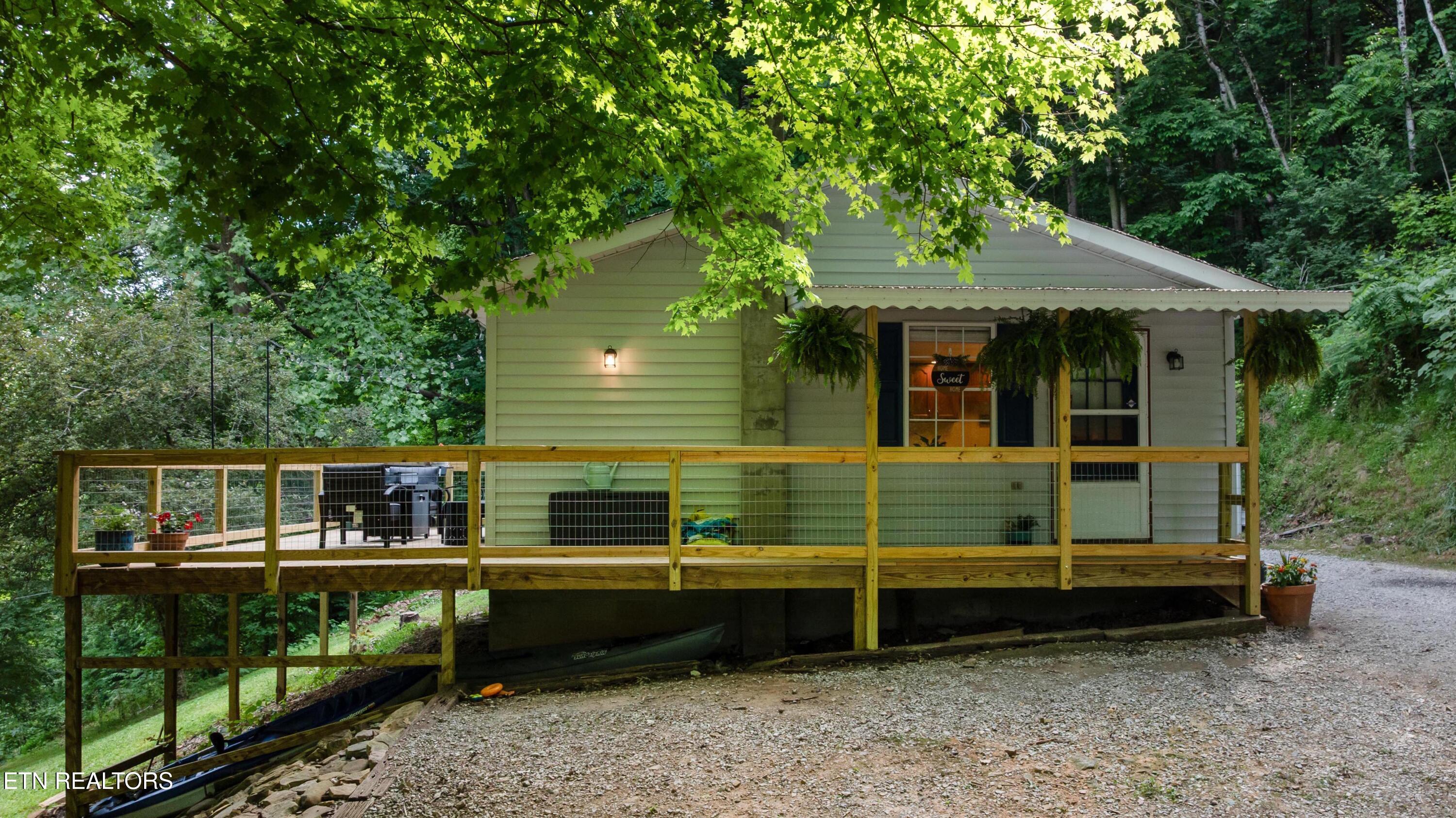 3714 Roberts Road Corryton TN 37721