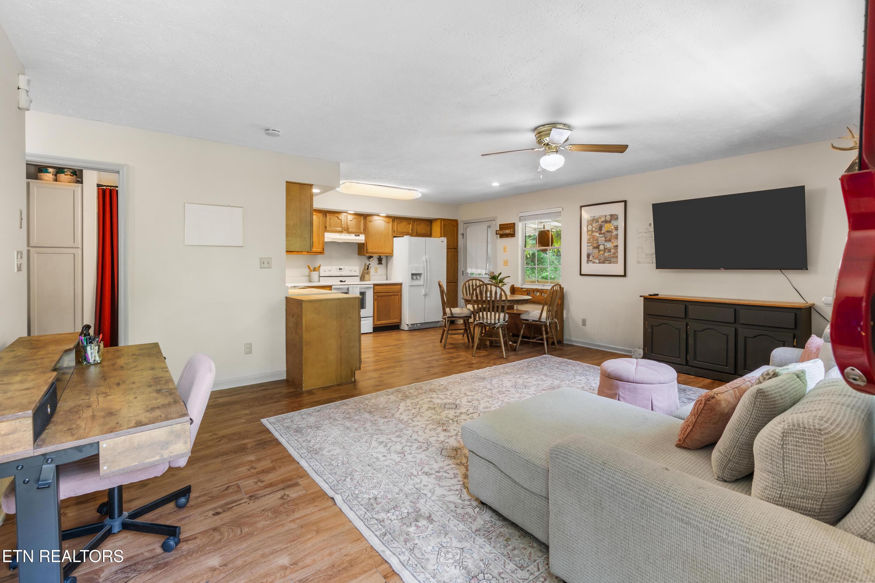 3714 Roberts Road Corryton TN 37721