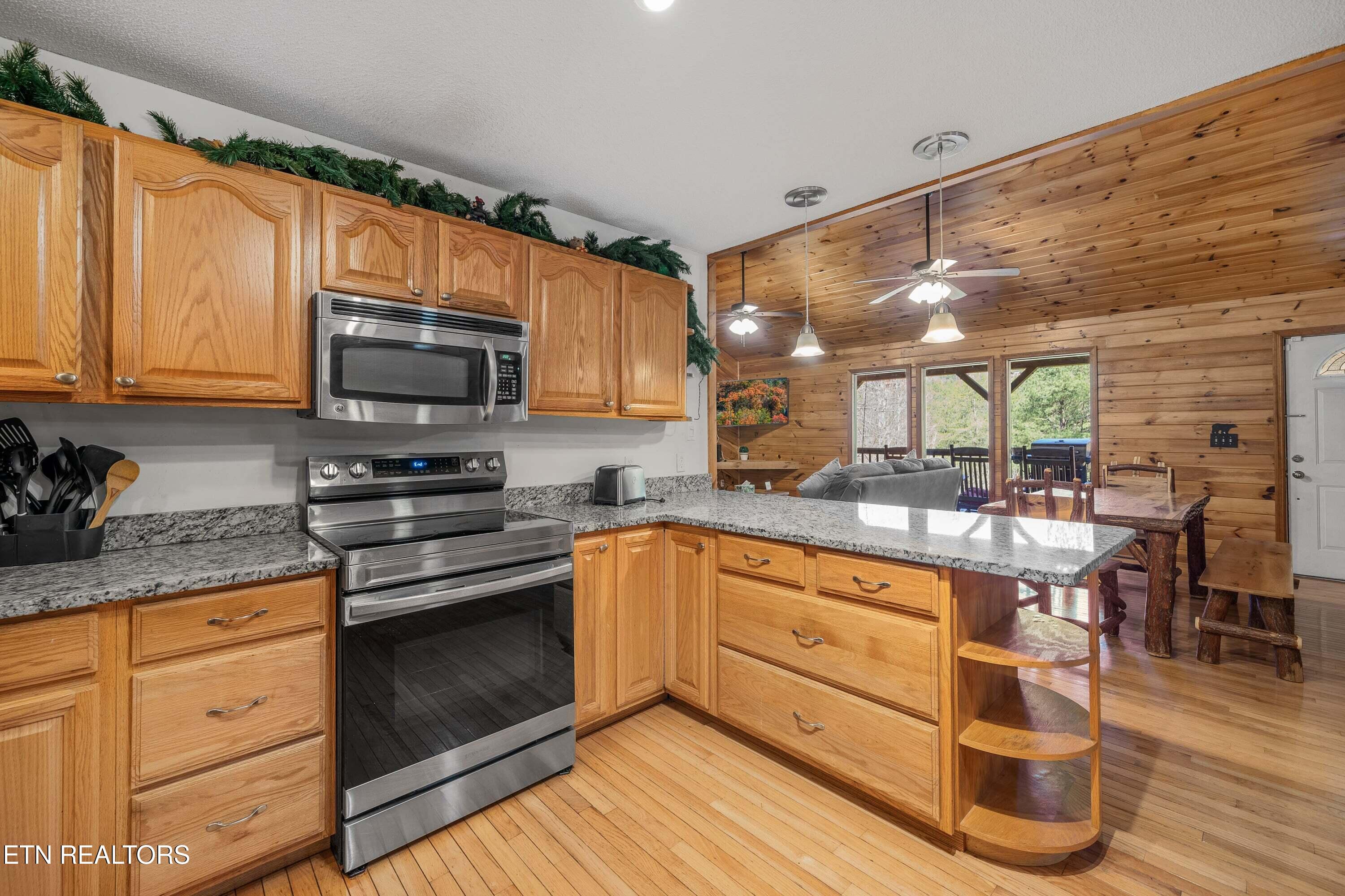 4094 Hickory Hollow Way Sevierville TN 37862