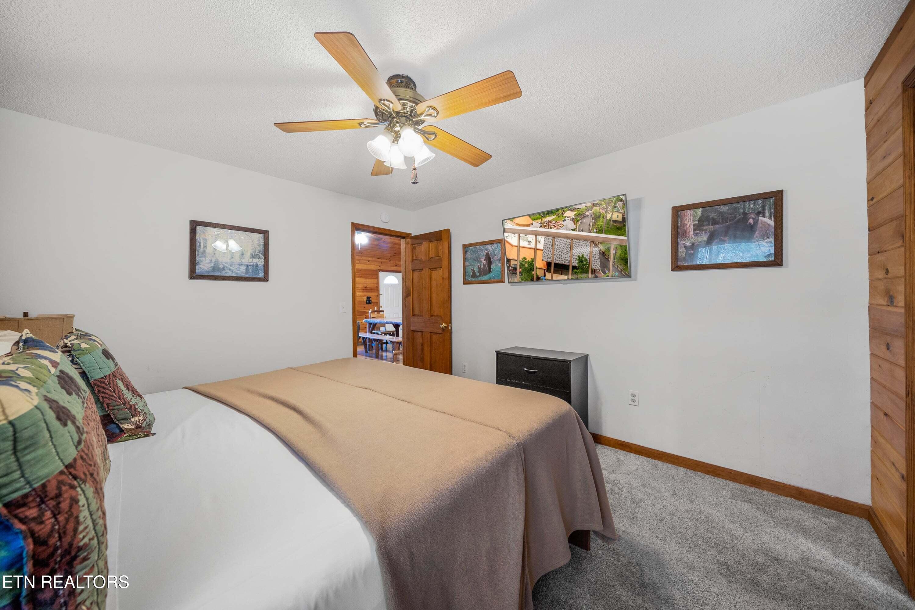 4094 Hickory Hollow Way Sevierville TN 37862