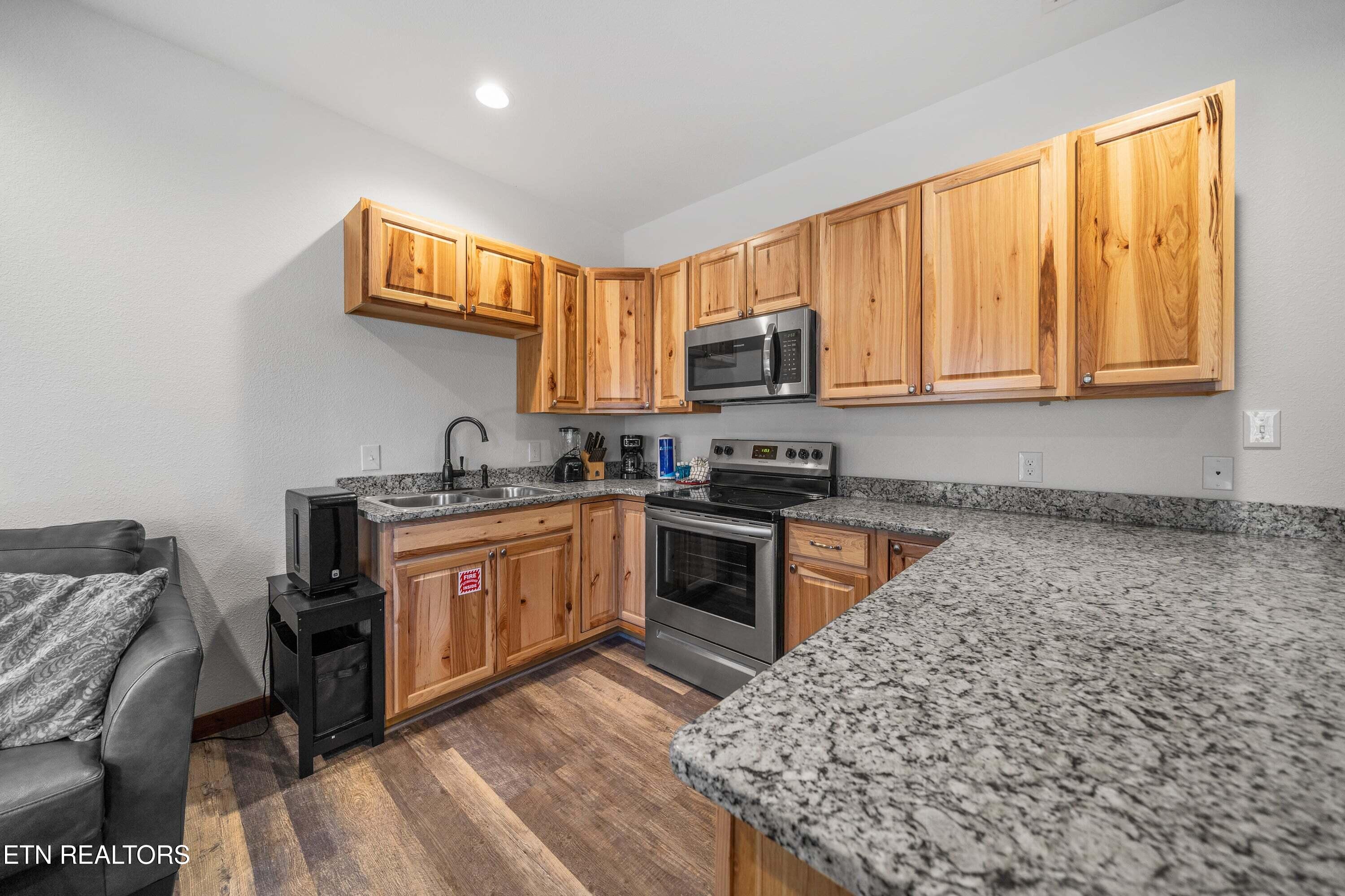 4094 Hickory Hollow Way Sevierville TN 37862