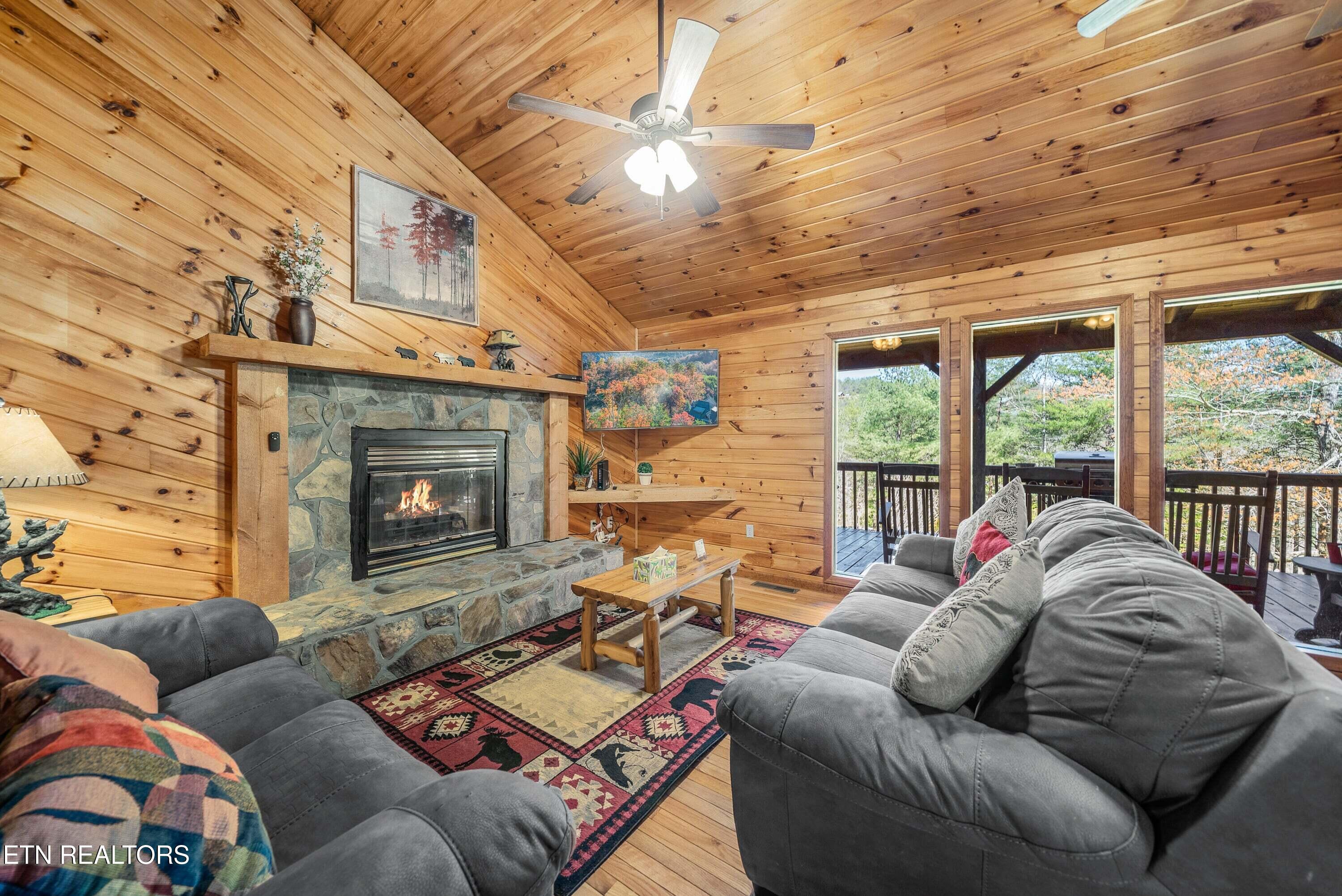 4094 Hickory Hollow Way Sevierville TN 37862