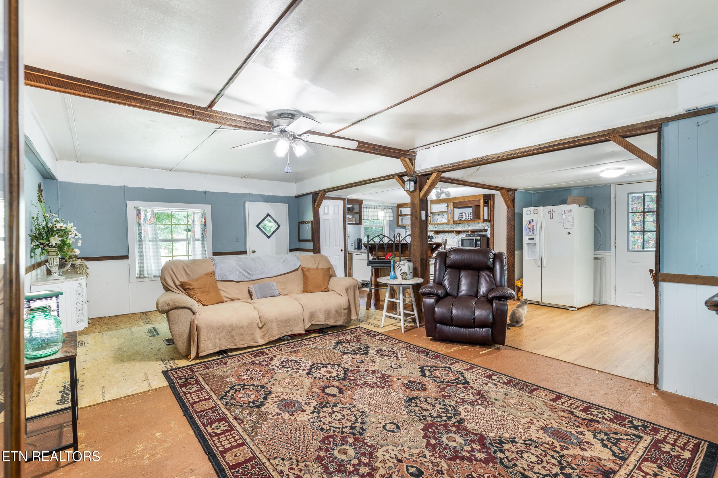 323 Vannoy Road Tazewell TN 37879