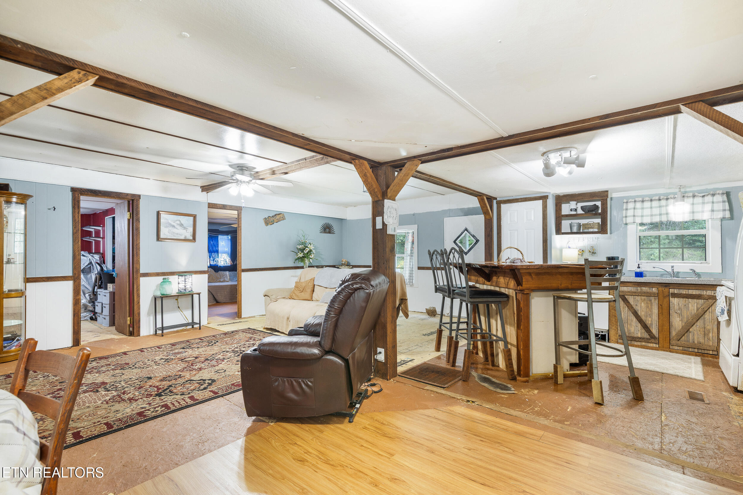 323 Vannoy Road Tazewell TN 37879