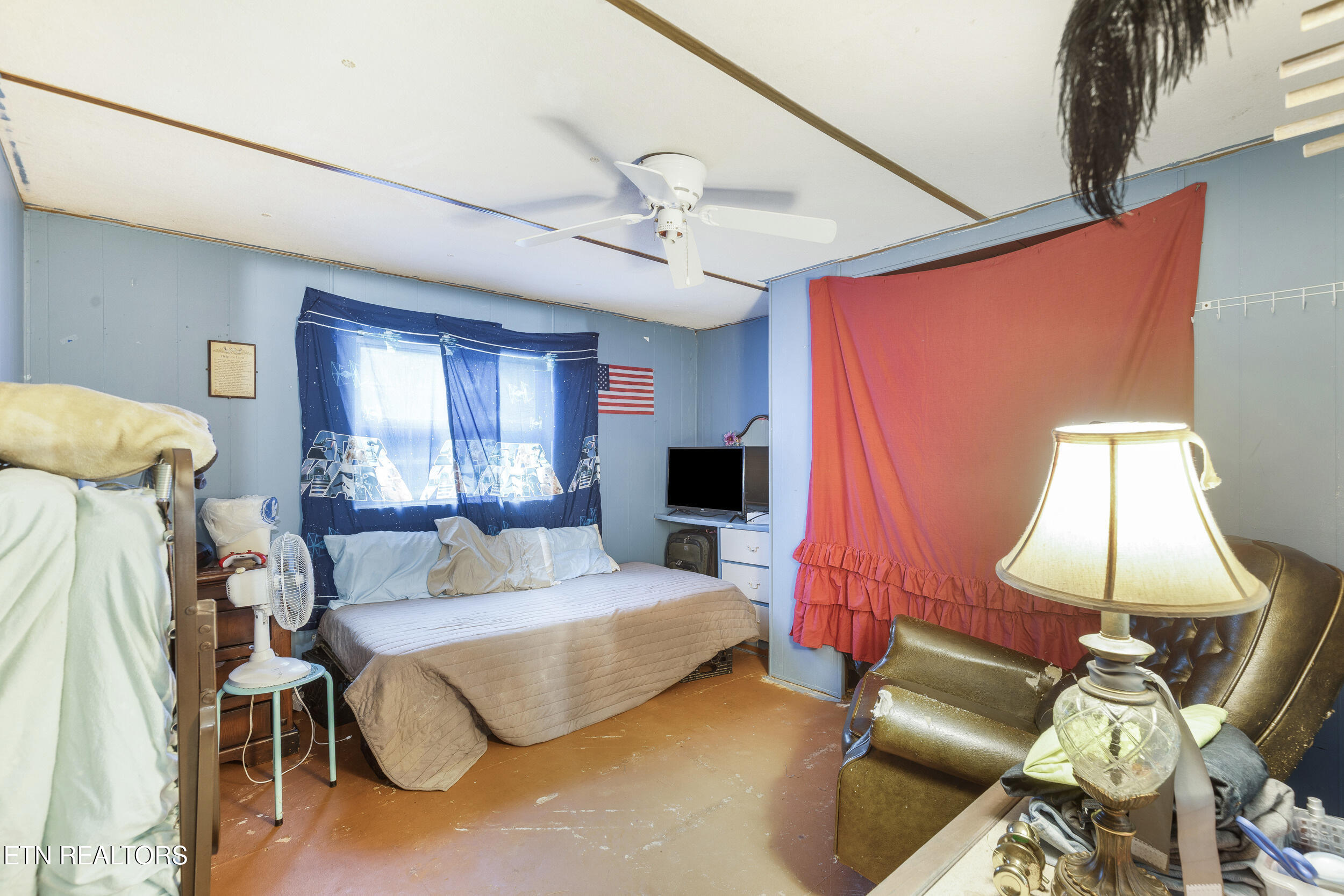323 Vannoy Road Tazewell TN 37879